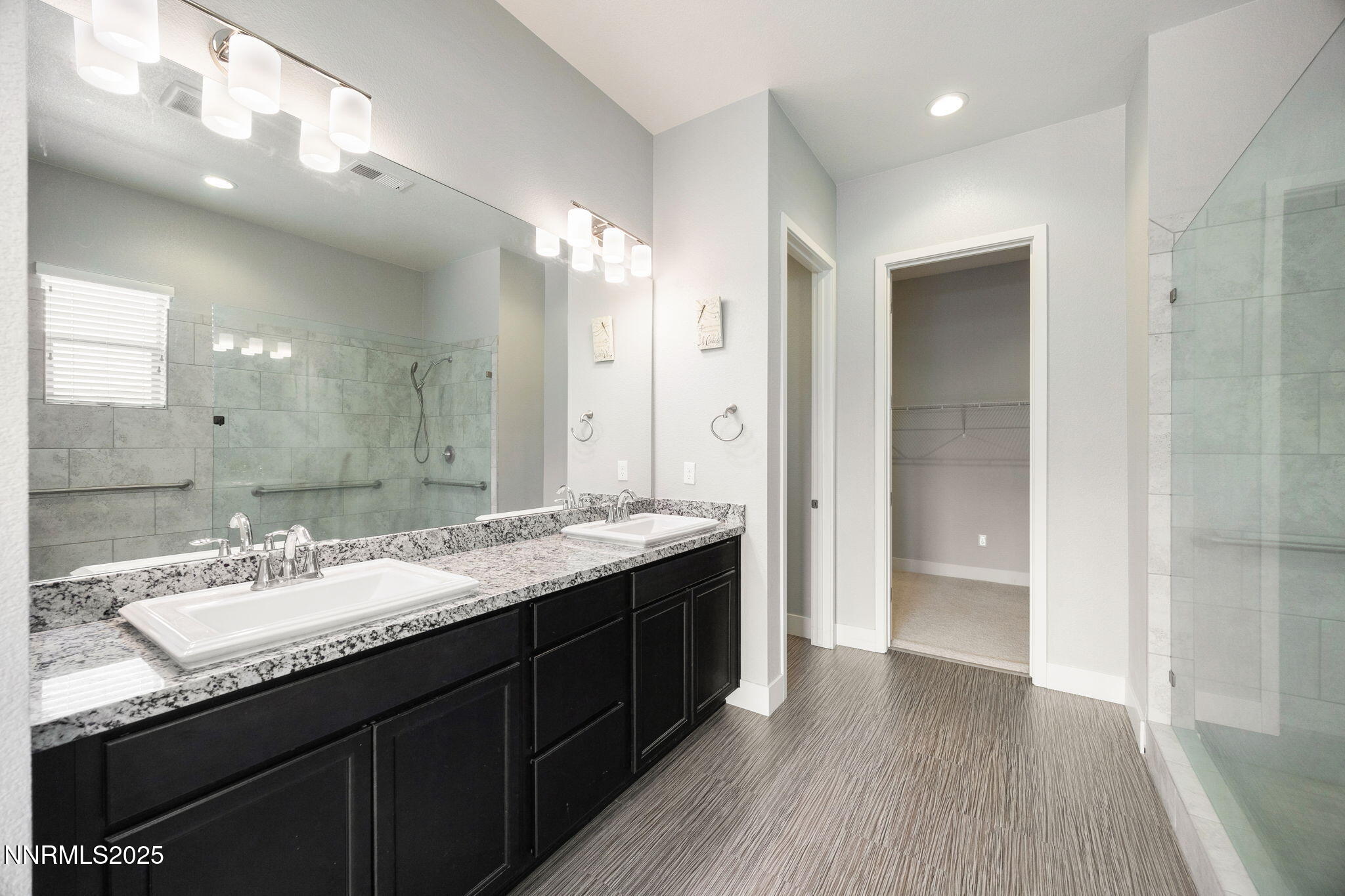 698 Raptor Way Property Photo 21