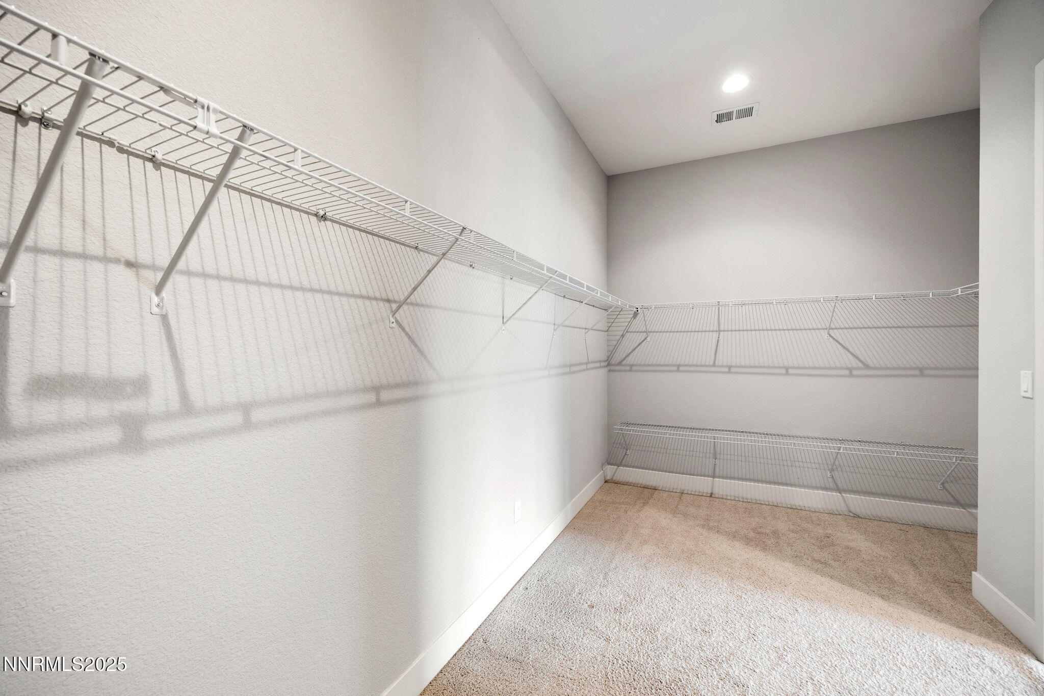 698 Raptor Way Property Photo 23