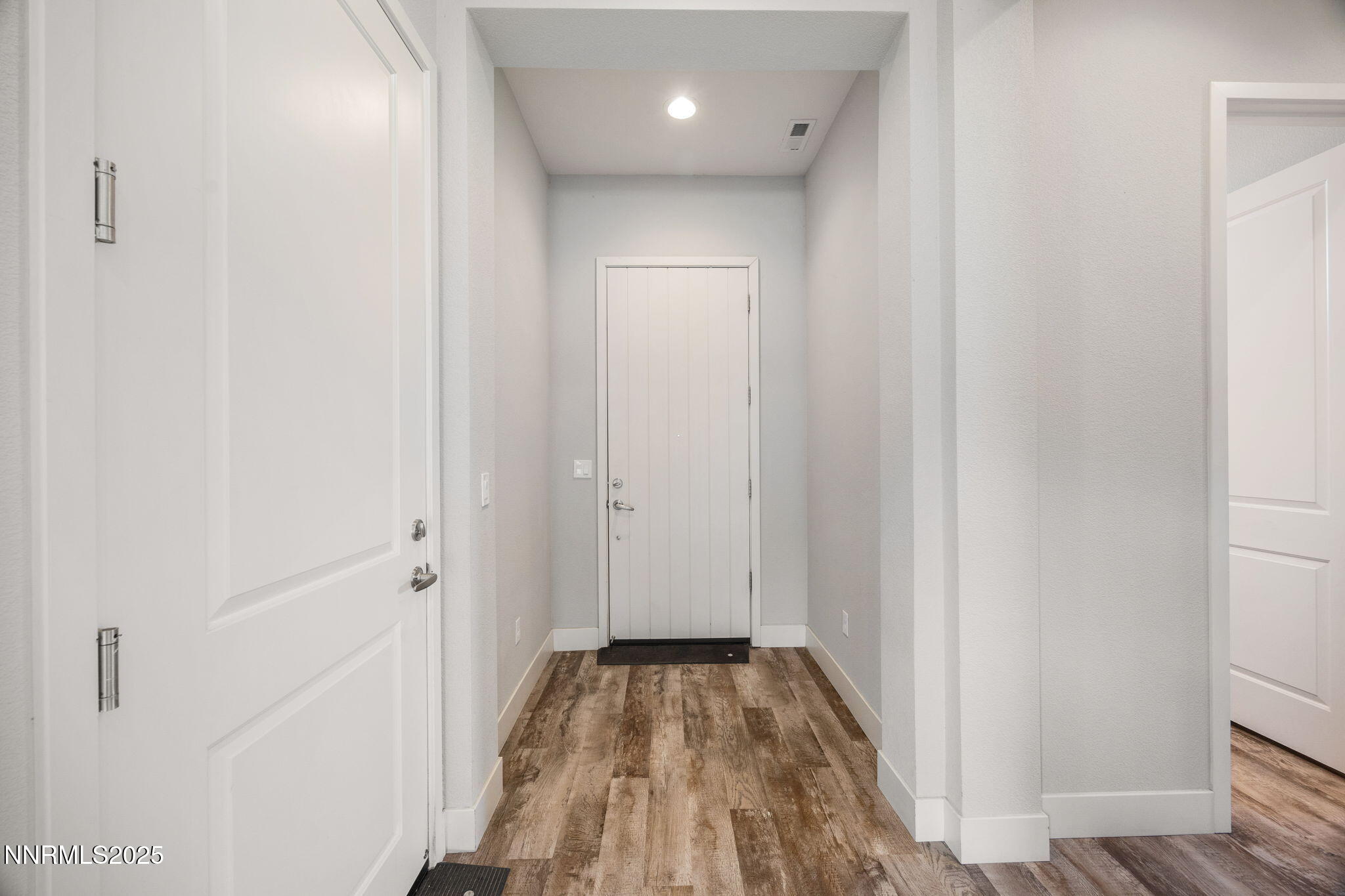 698 Raptor Way Property Photo 26