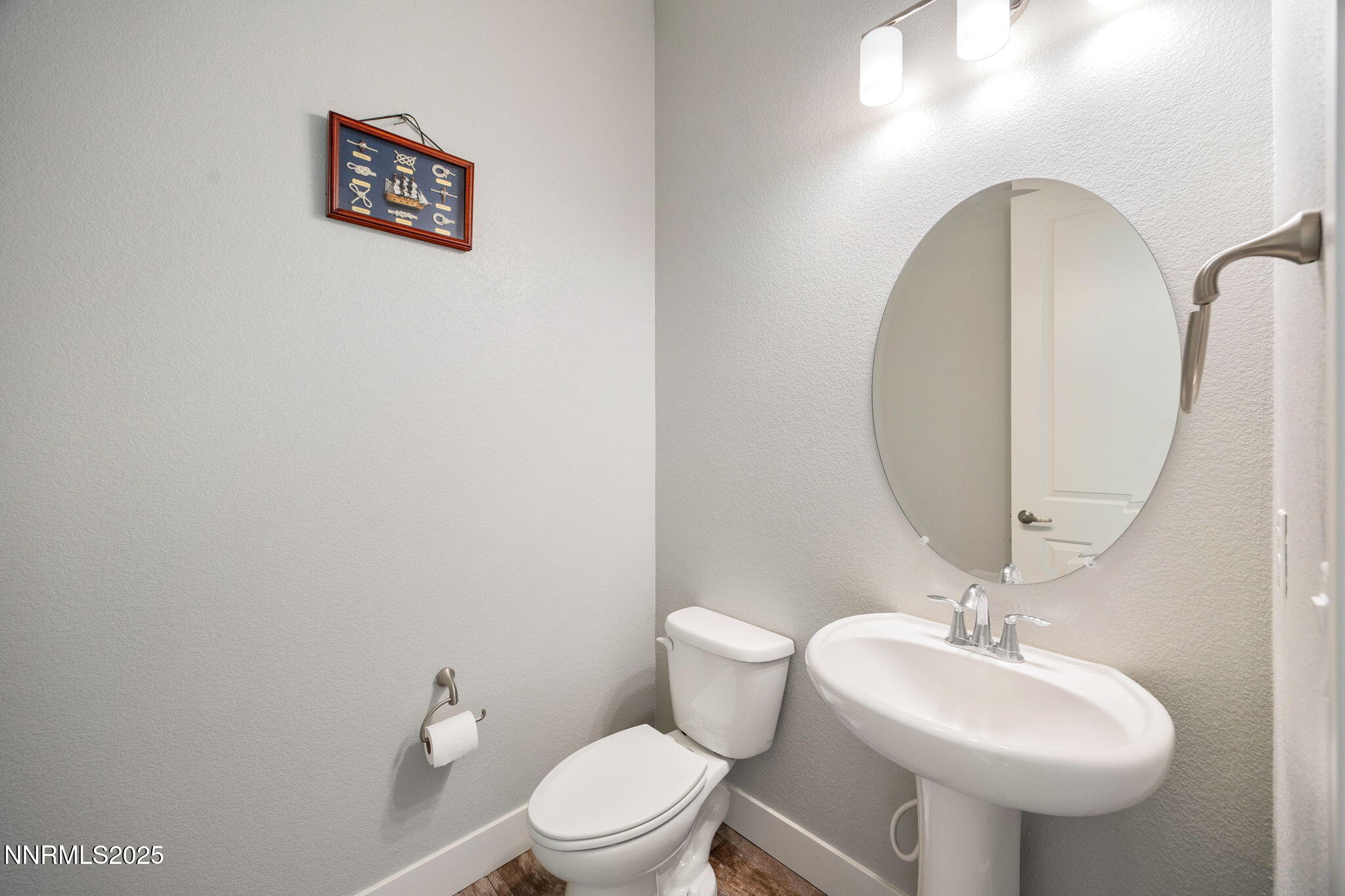 698 Raptor Way Property Photo 27