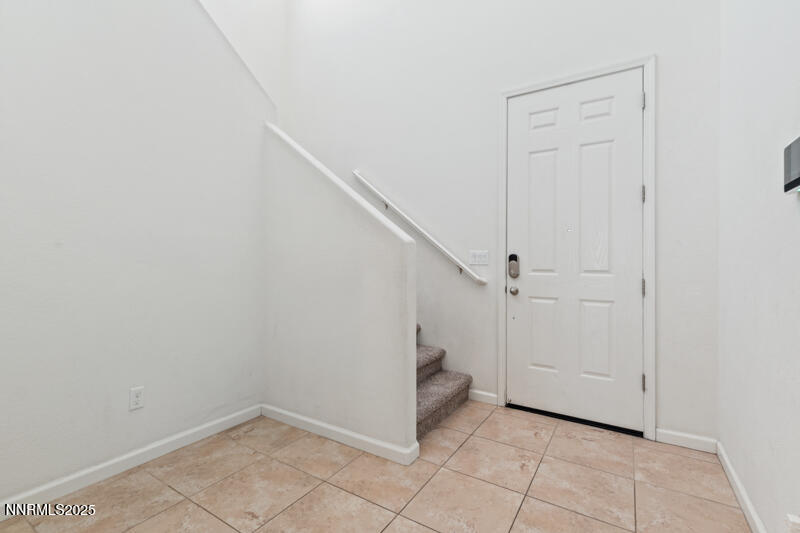 14373 Fredonia Drive Property Photo 4