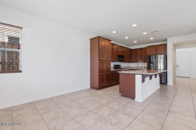 14373 Fredonia Drive Property Photo 6