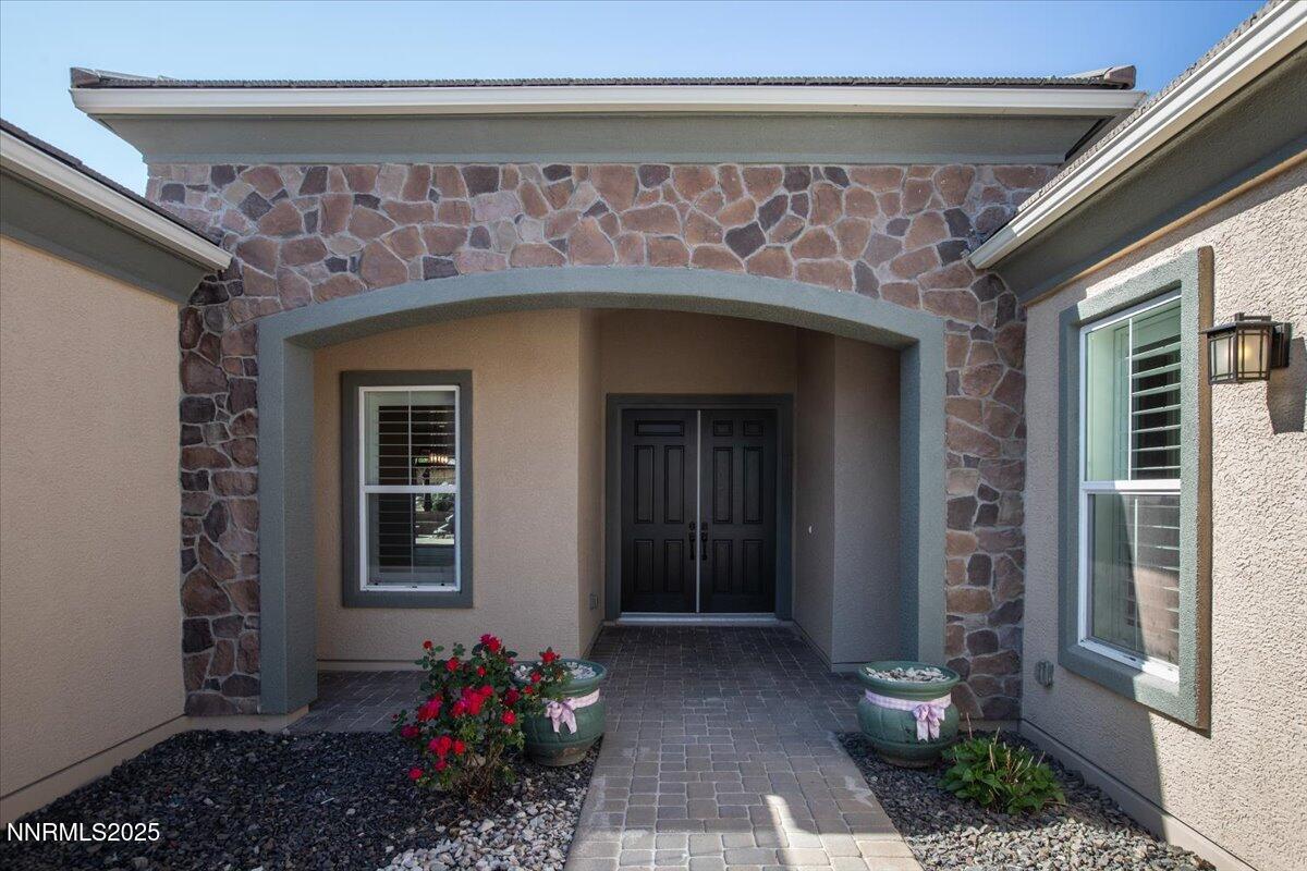 9740 Cardigan Bay Lane Property Photo 3