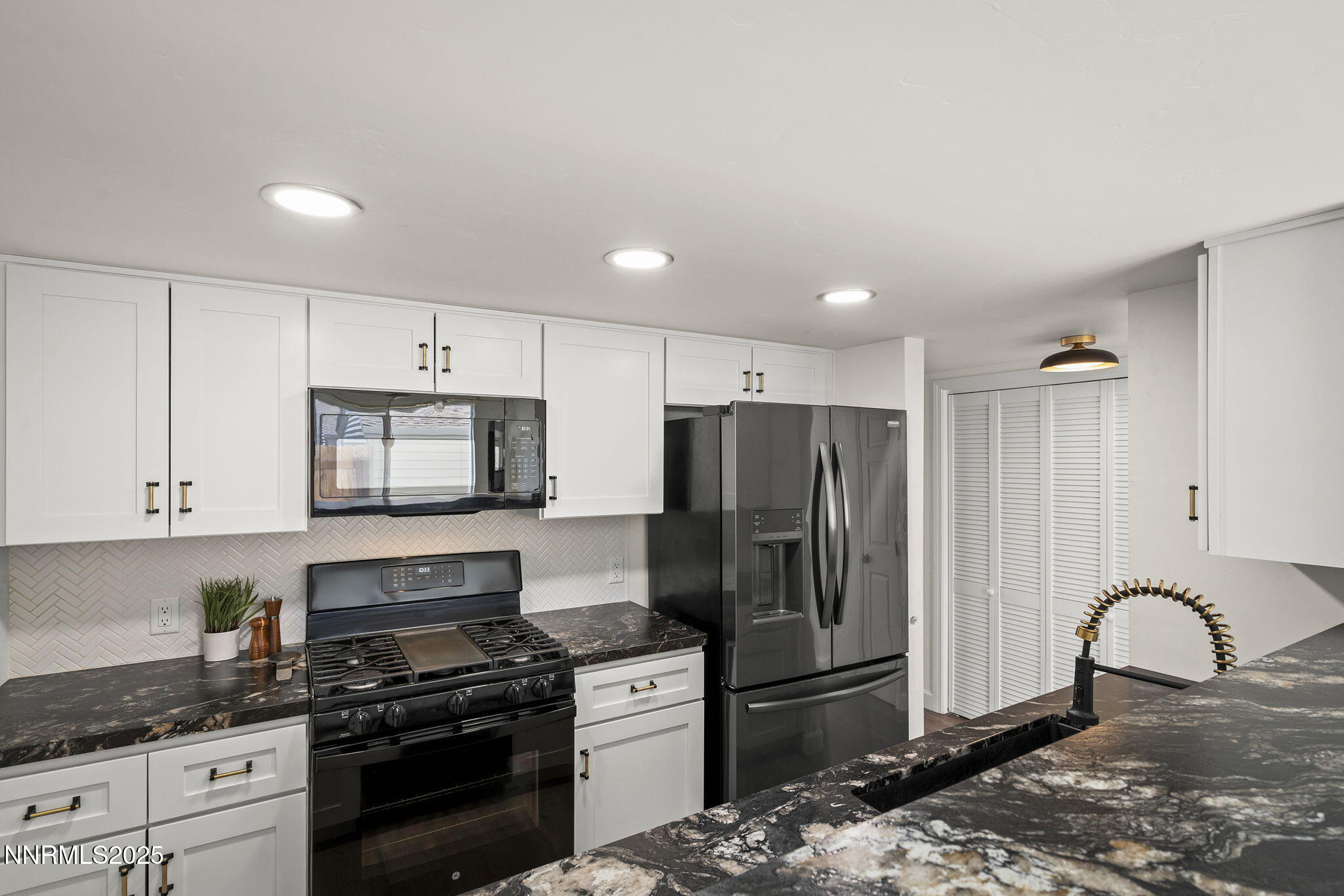 13928 Lear Boulevard Property Photo 1