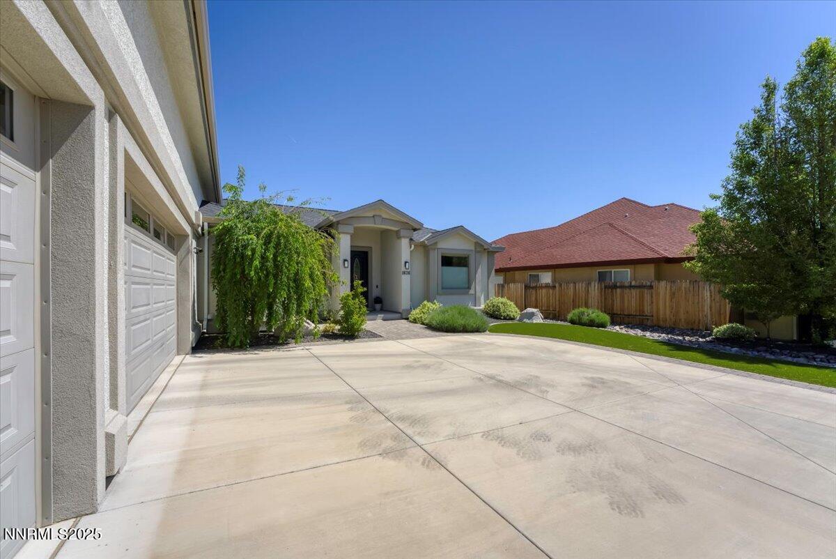 1636 Robb Drive Property Photo 5