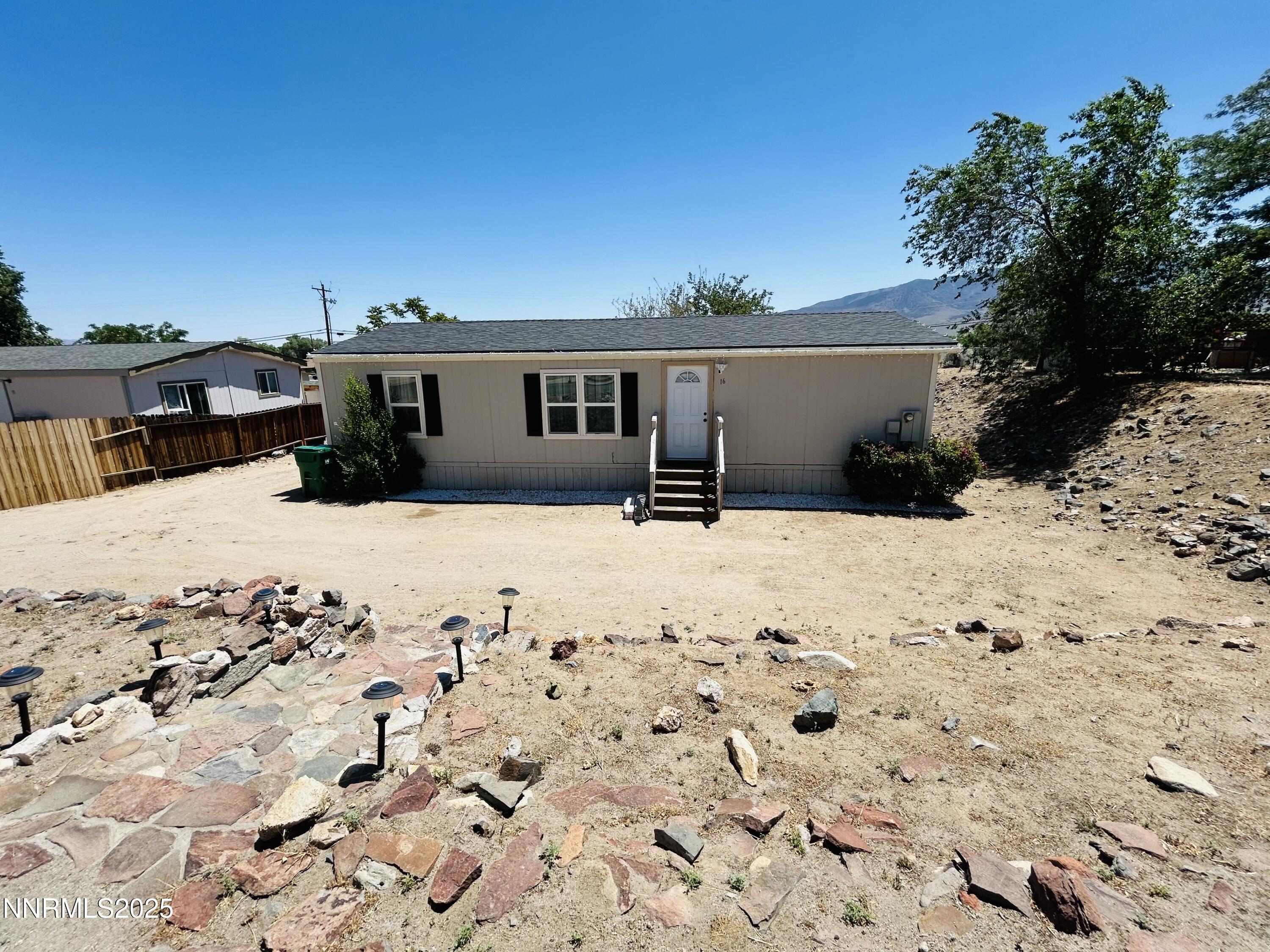 16 Stope Road Property Photo 1