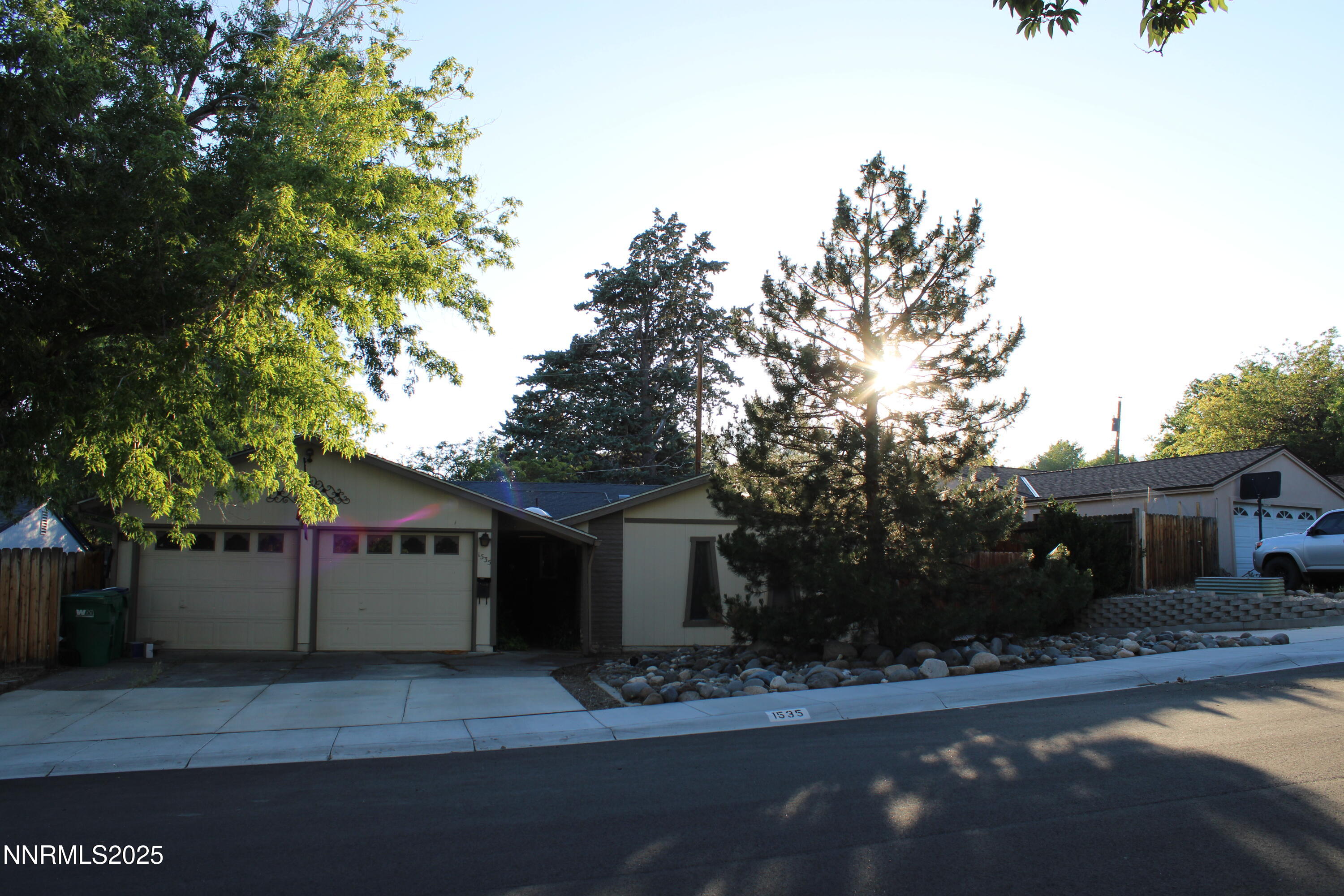 1535 Van Ness Avenue Property Photo 1