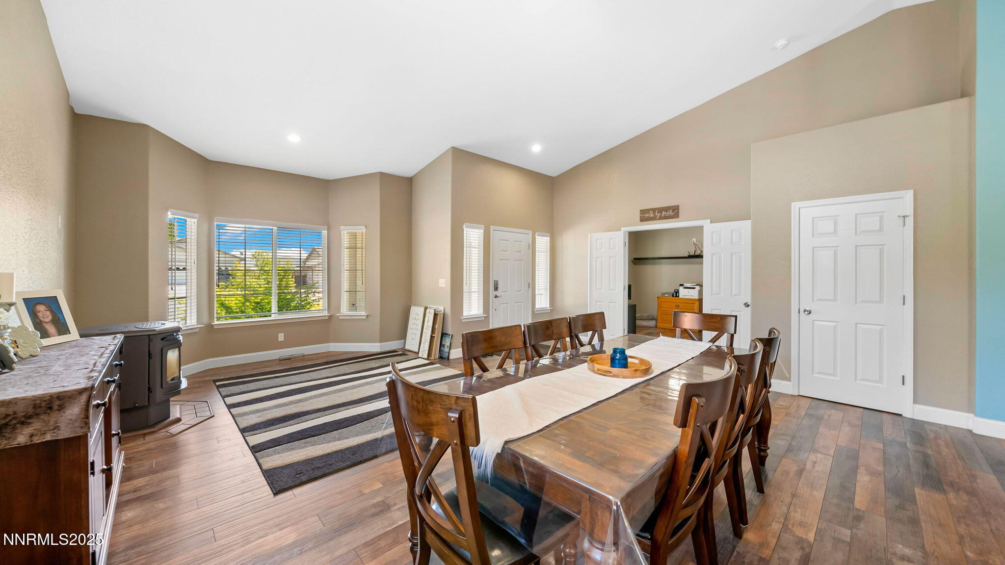 21010 9 Mile Court Property Photo 11