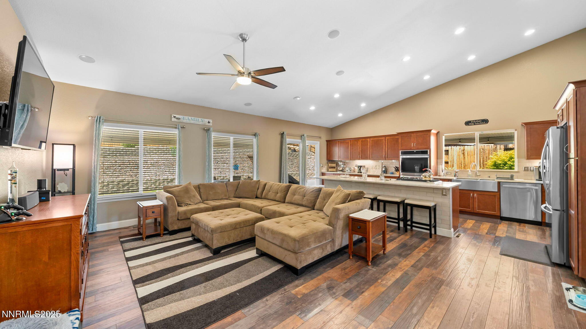 21010 9 Mile Court Property Photo 19