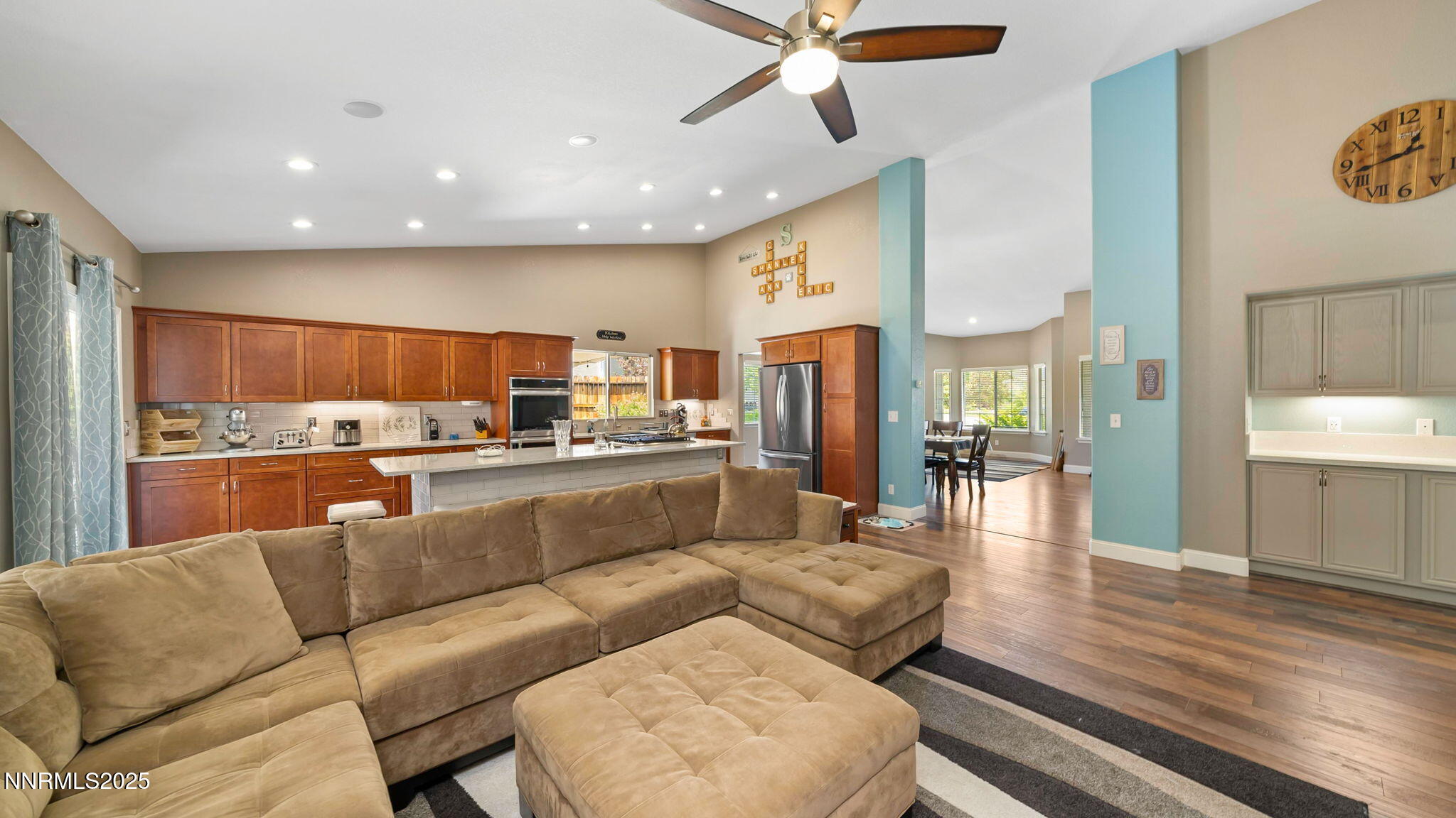 21010 9 Mile Court Property Photo 20