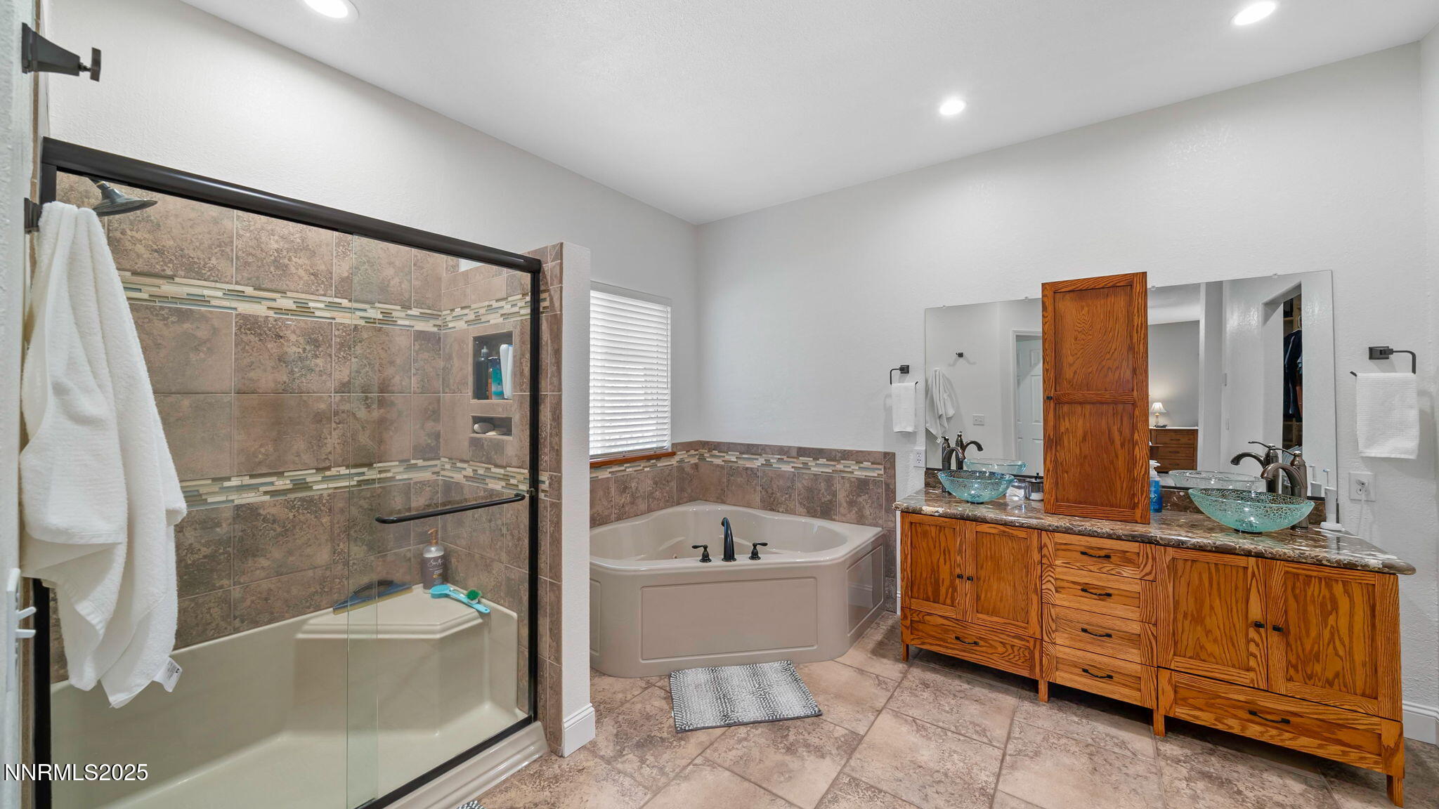 21010 9 Mile Court Property Photo 27