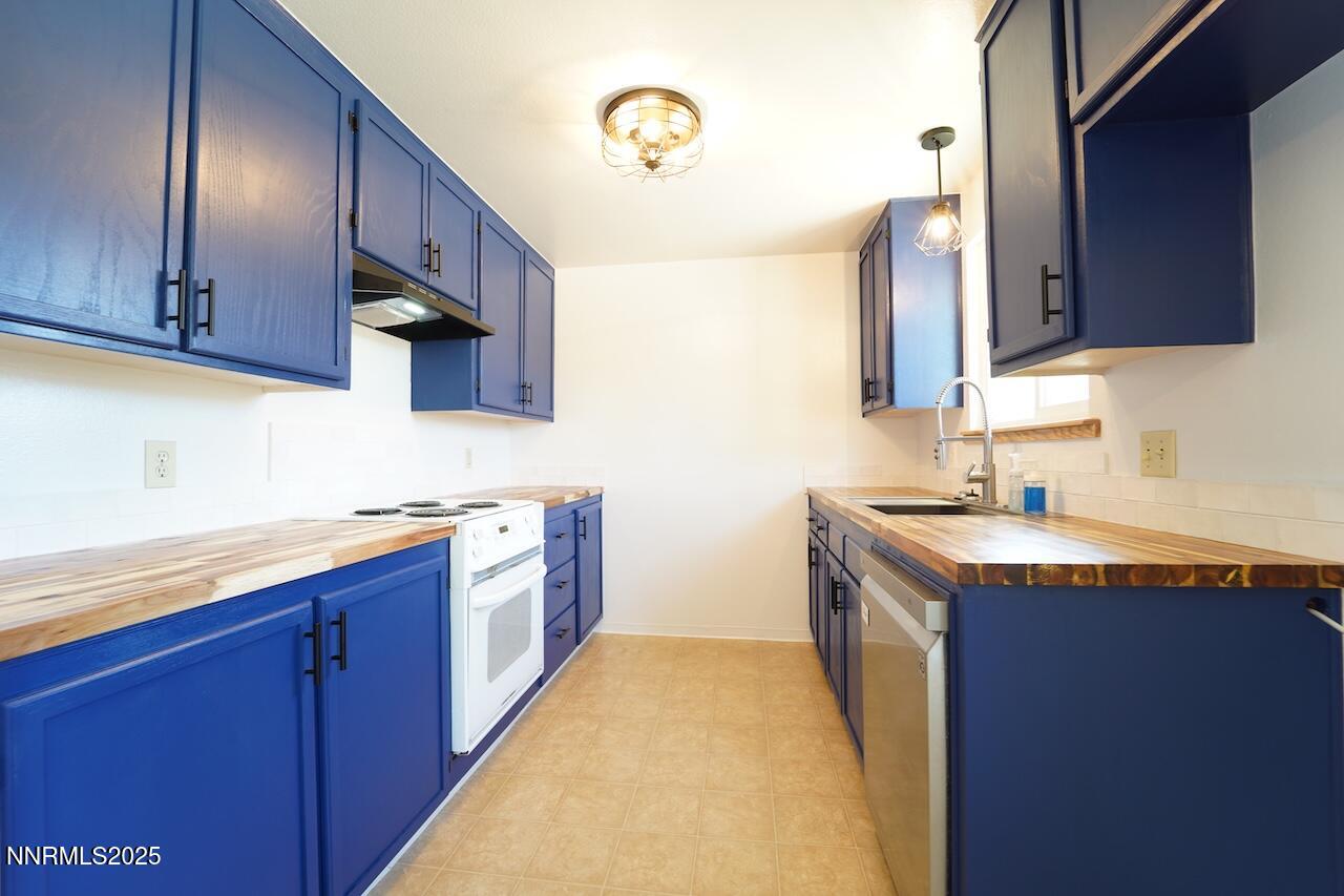 10 Morris Circle Property Photo 7