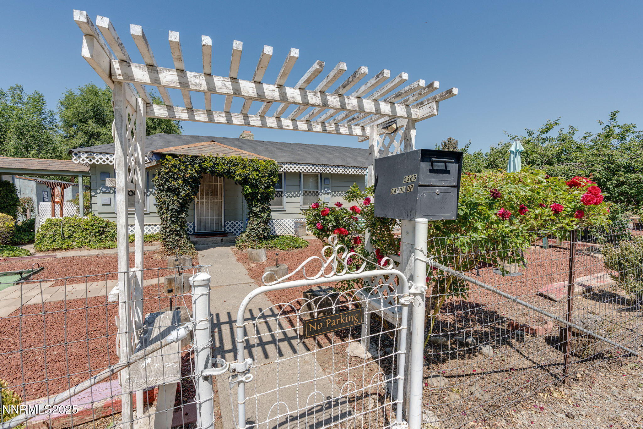 5385 Carol Drive Property Photo 1