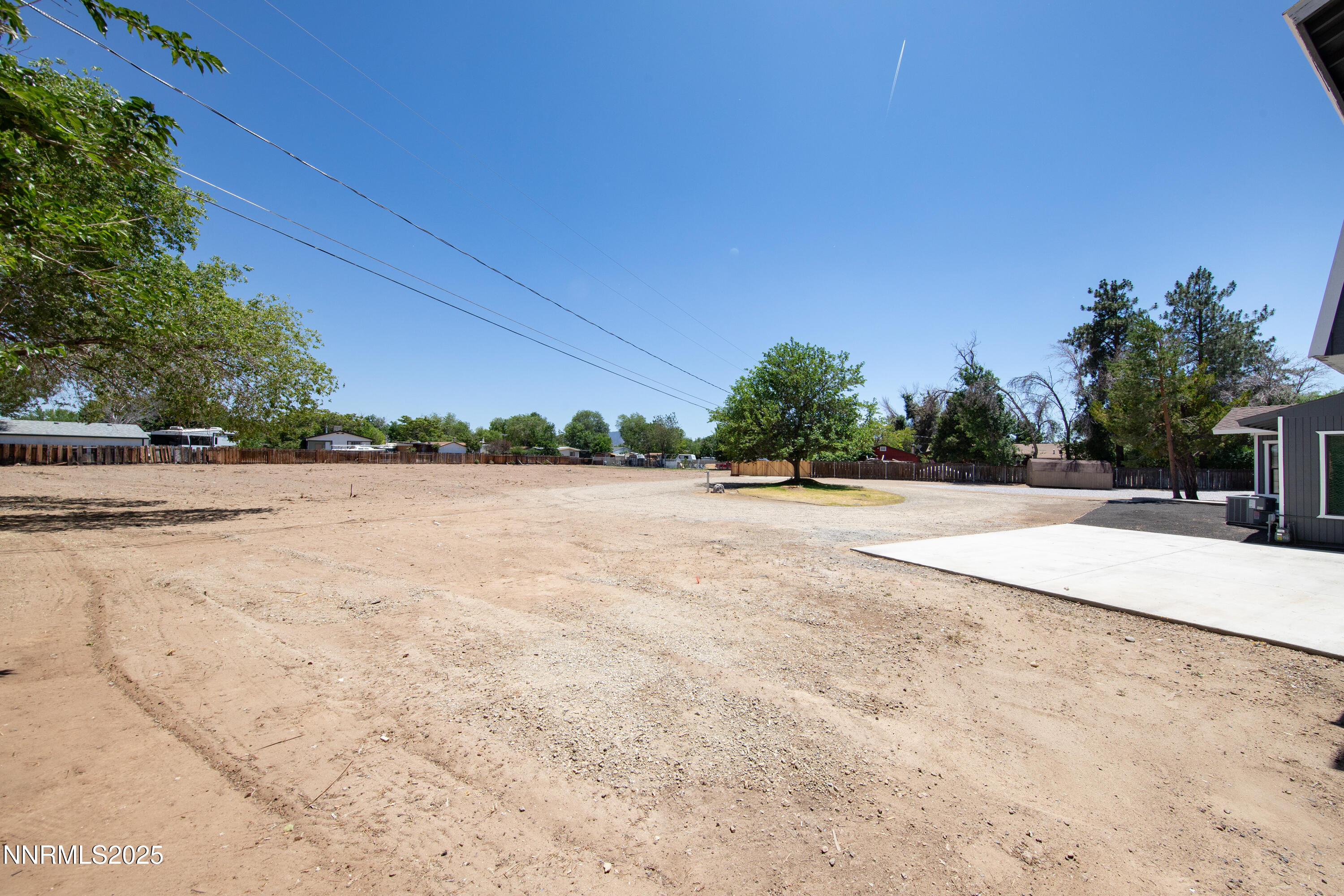 2610 E Nye Lane Property Photo 30