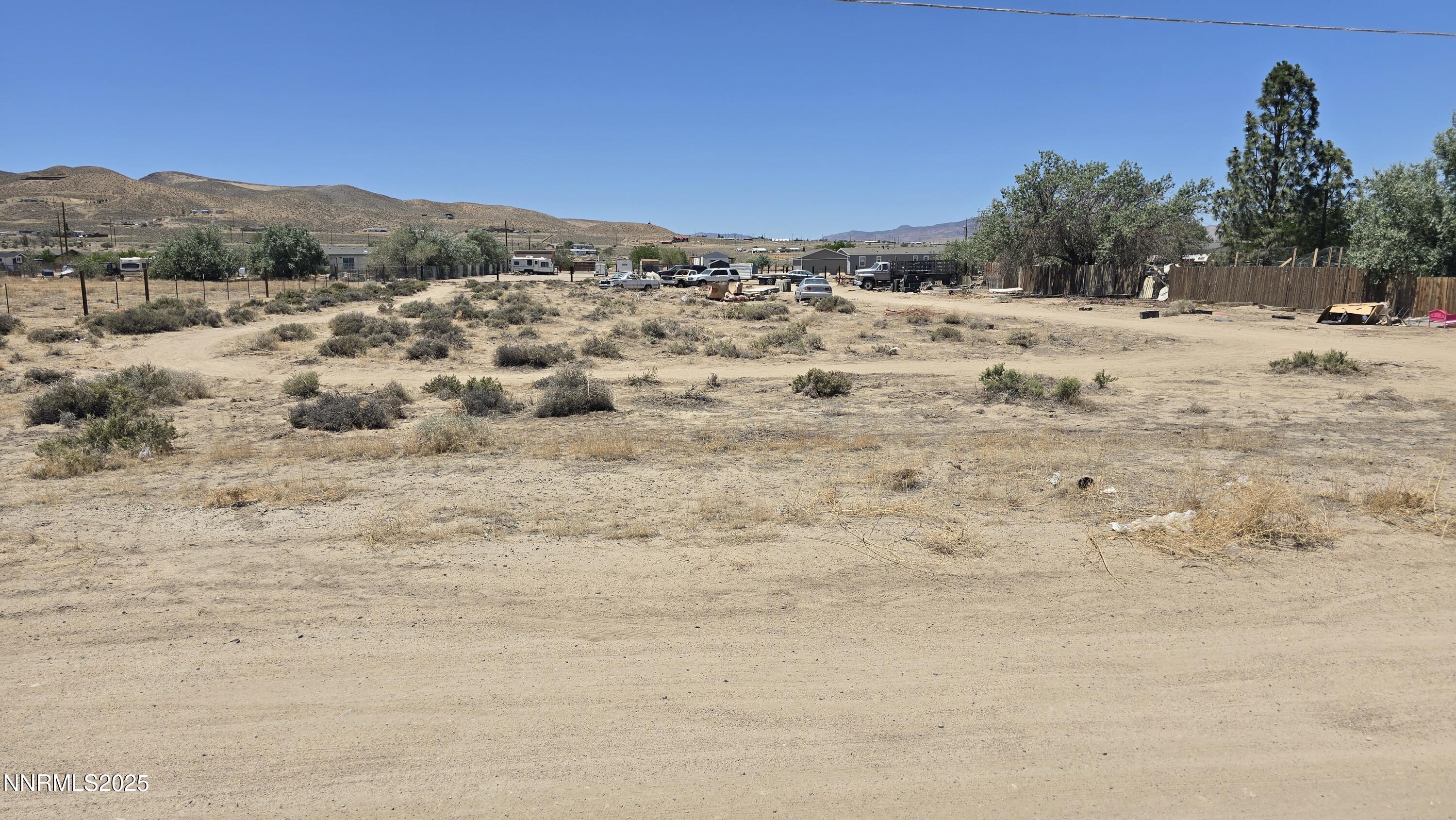 5135 Robert Way Property Photo 3