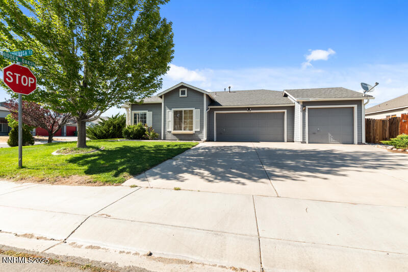 900 Ponderosa Court Property Photo 1