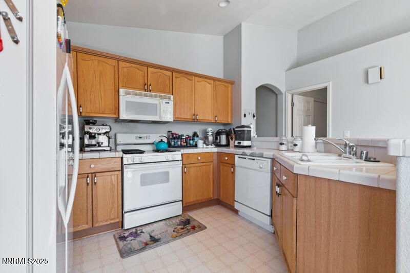 900 Ponderosa Court Property Photo 8