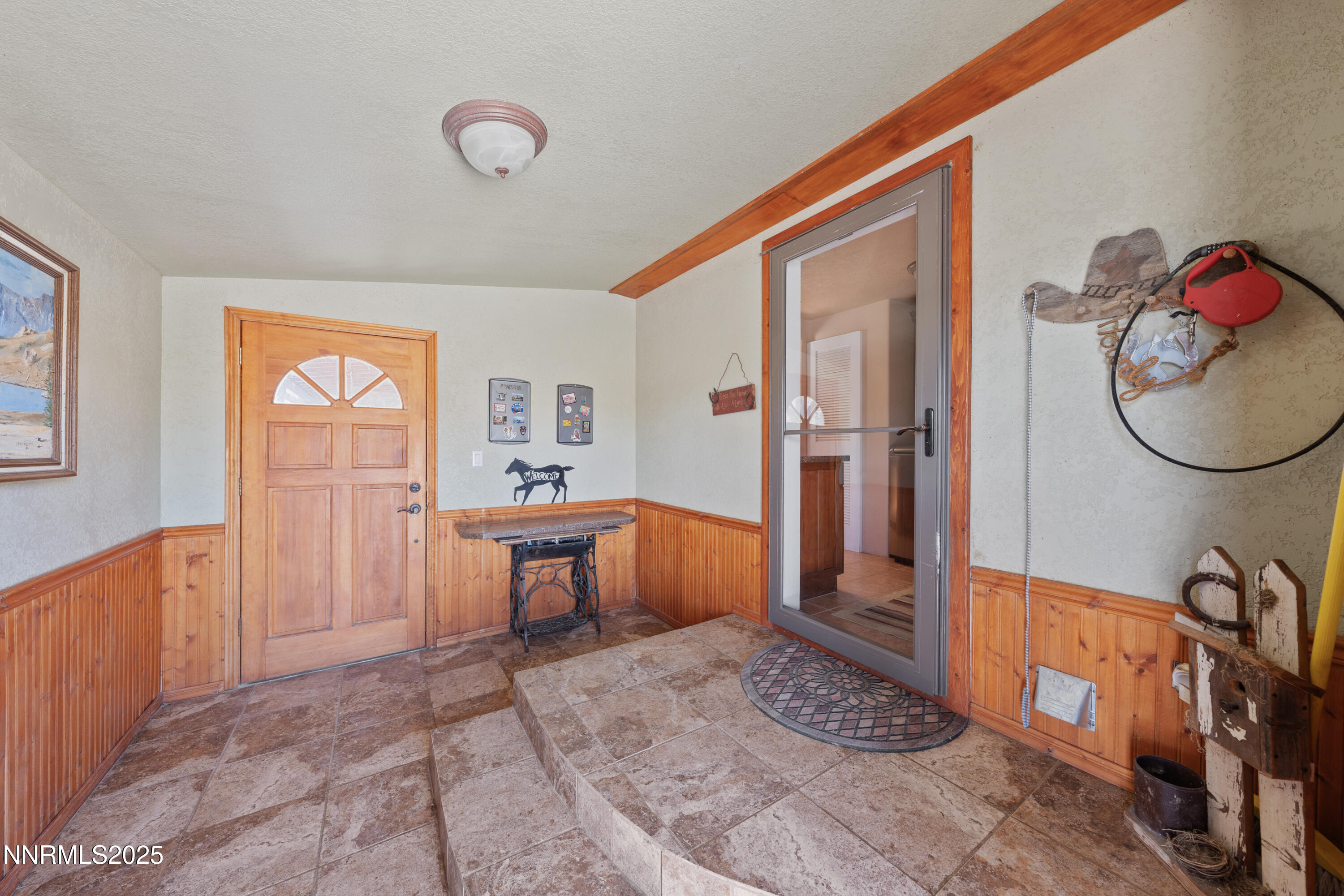 1000 Skyline Boulevard Property Photo 14