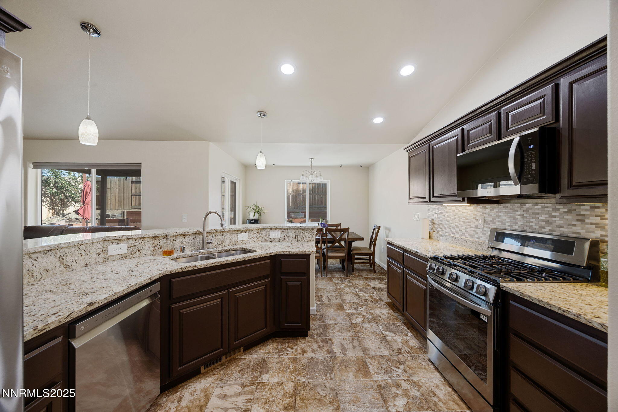 1827 Hickory Lane Property Photo 11