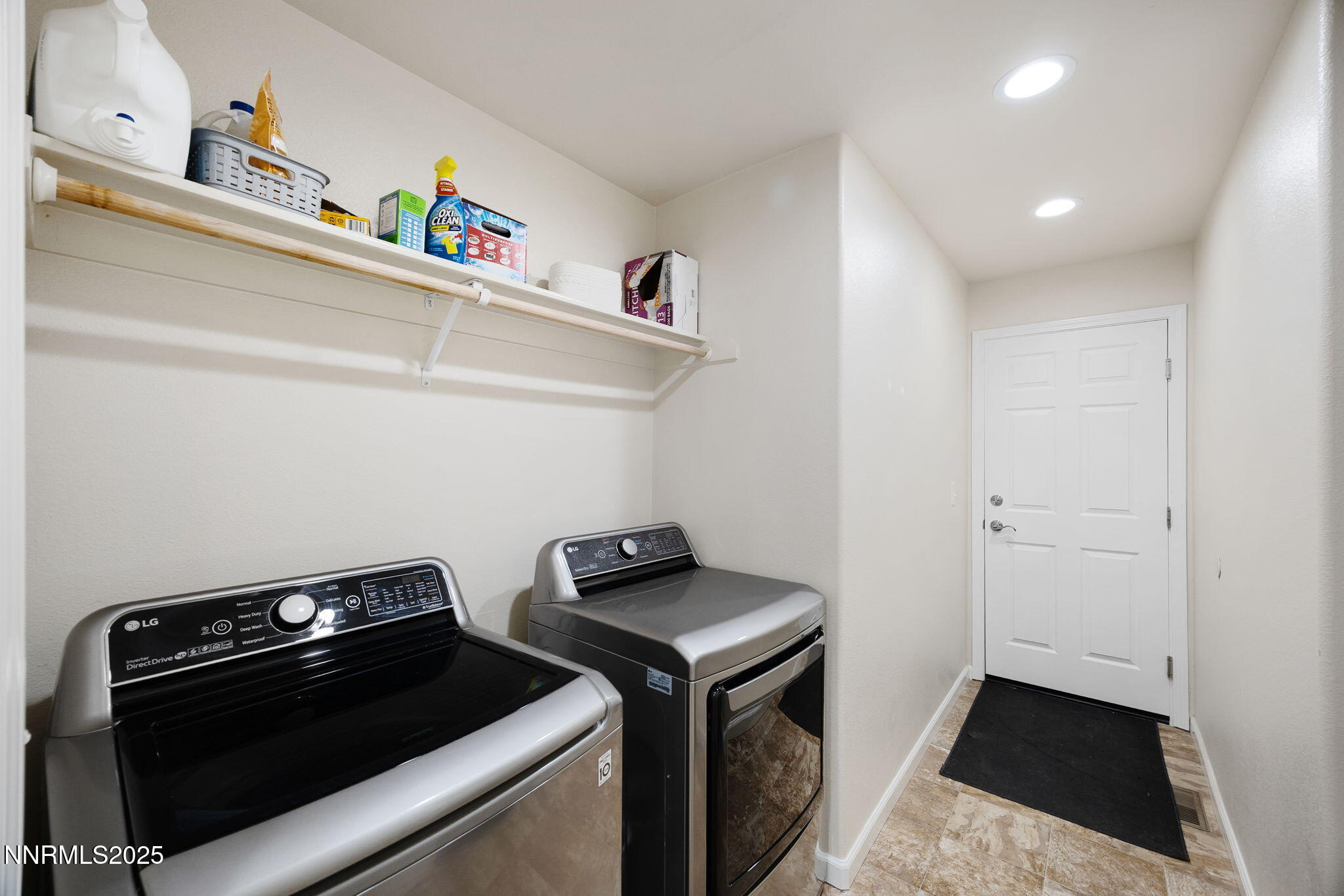 1827 Hickory Lane Property Photo 36