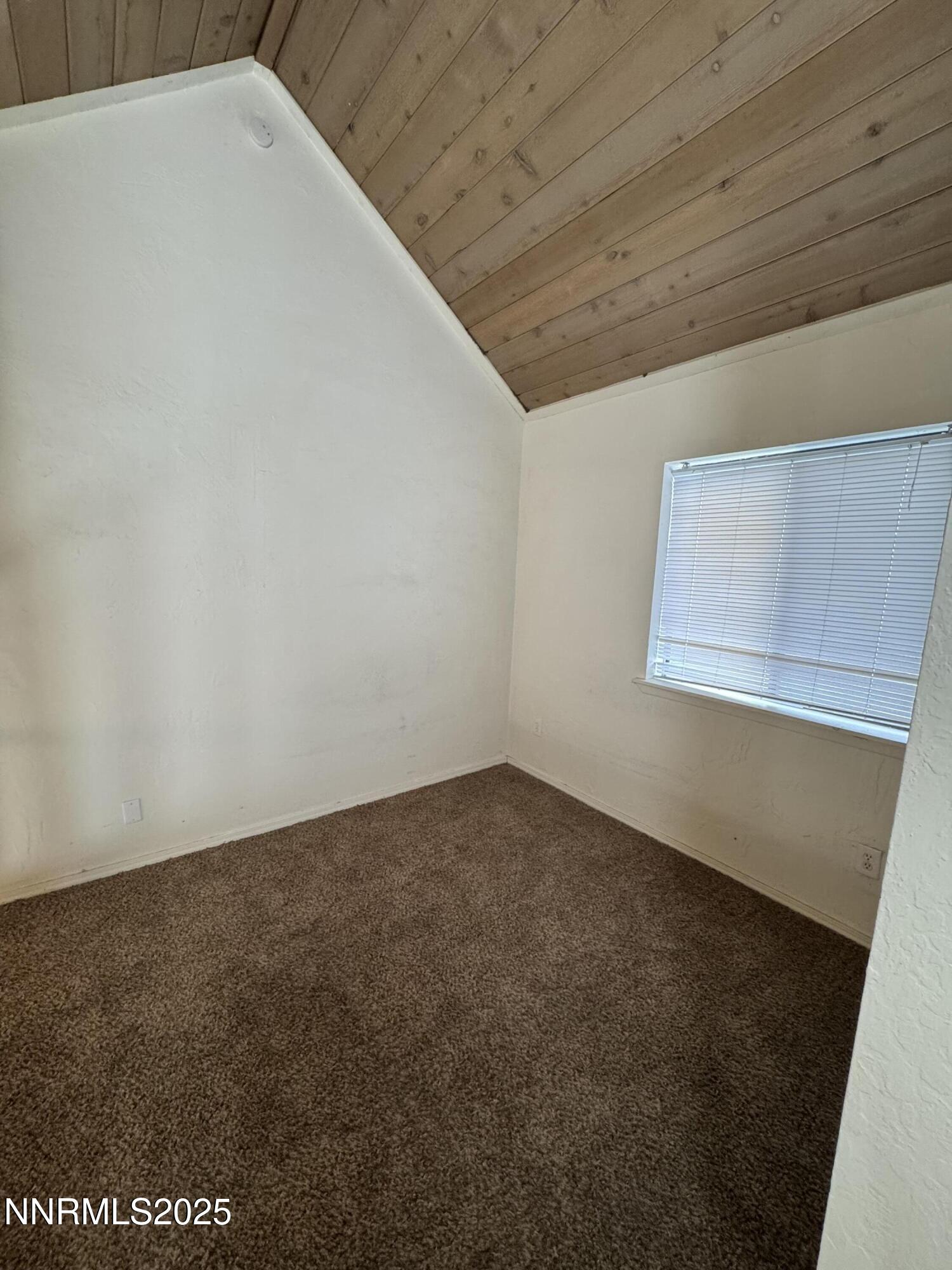 2519 Garfield Court Property Photo 15