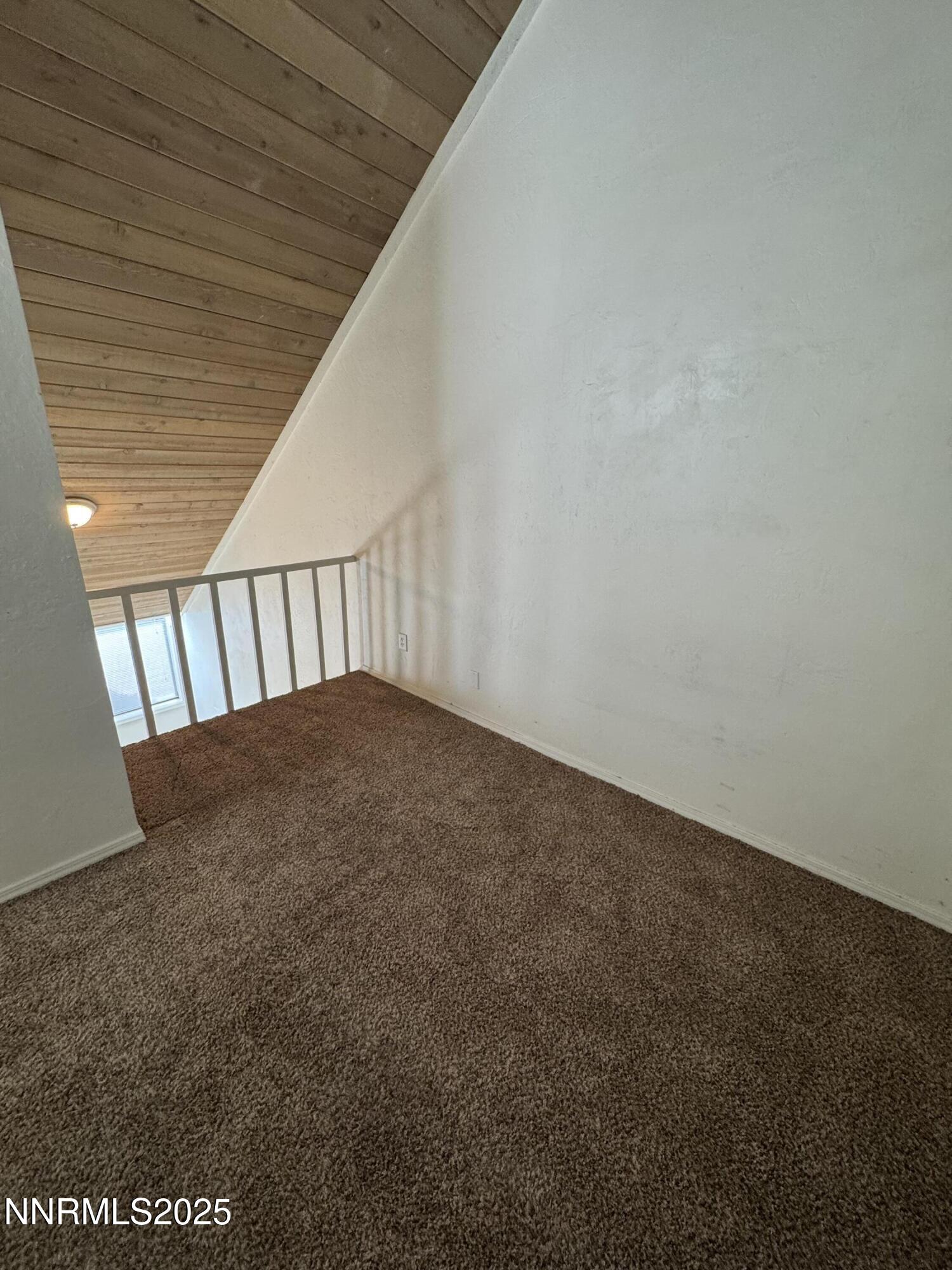 2519 Garfield Court Property Photo 16