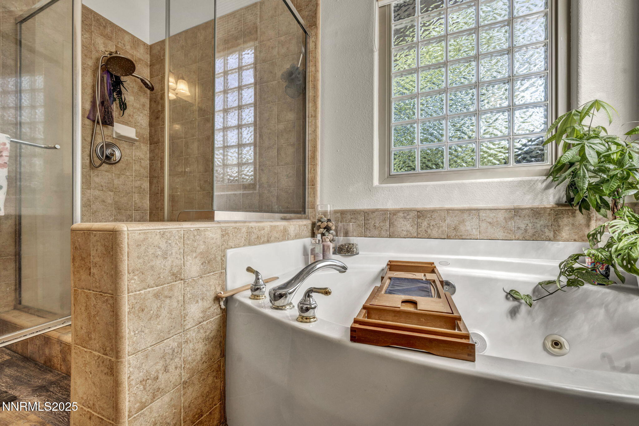 9900 Wilbur May Parkway Property Photo 24