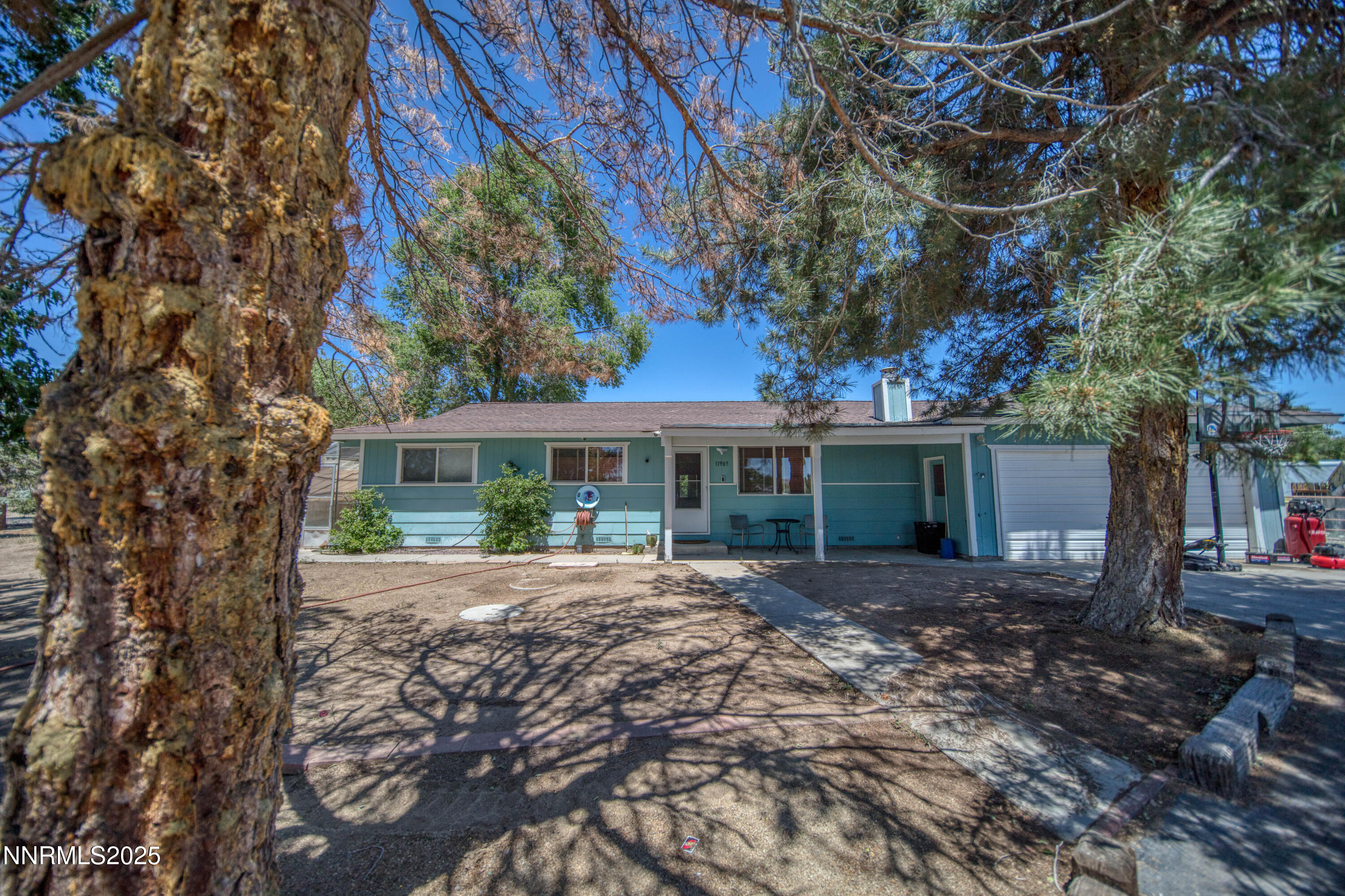 11905 Chesapeake Drive Property Photo 1