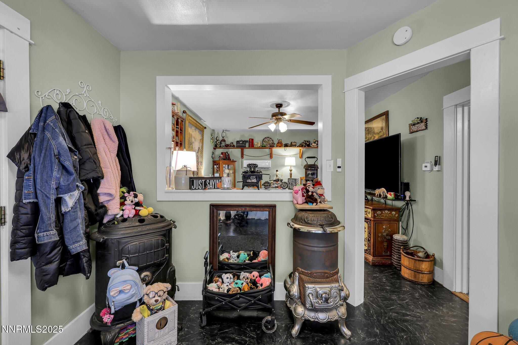 1236 Victorian Plaza Circle Property Photo 12