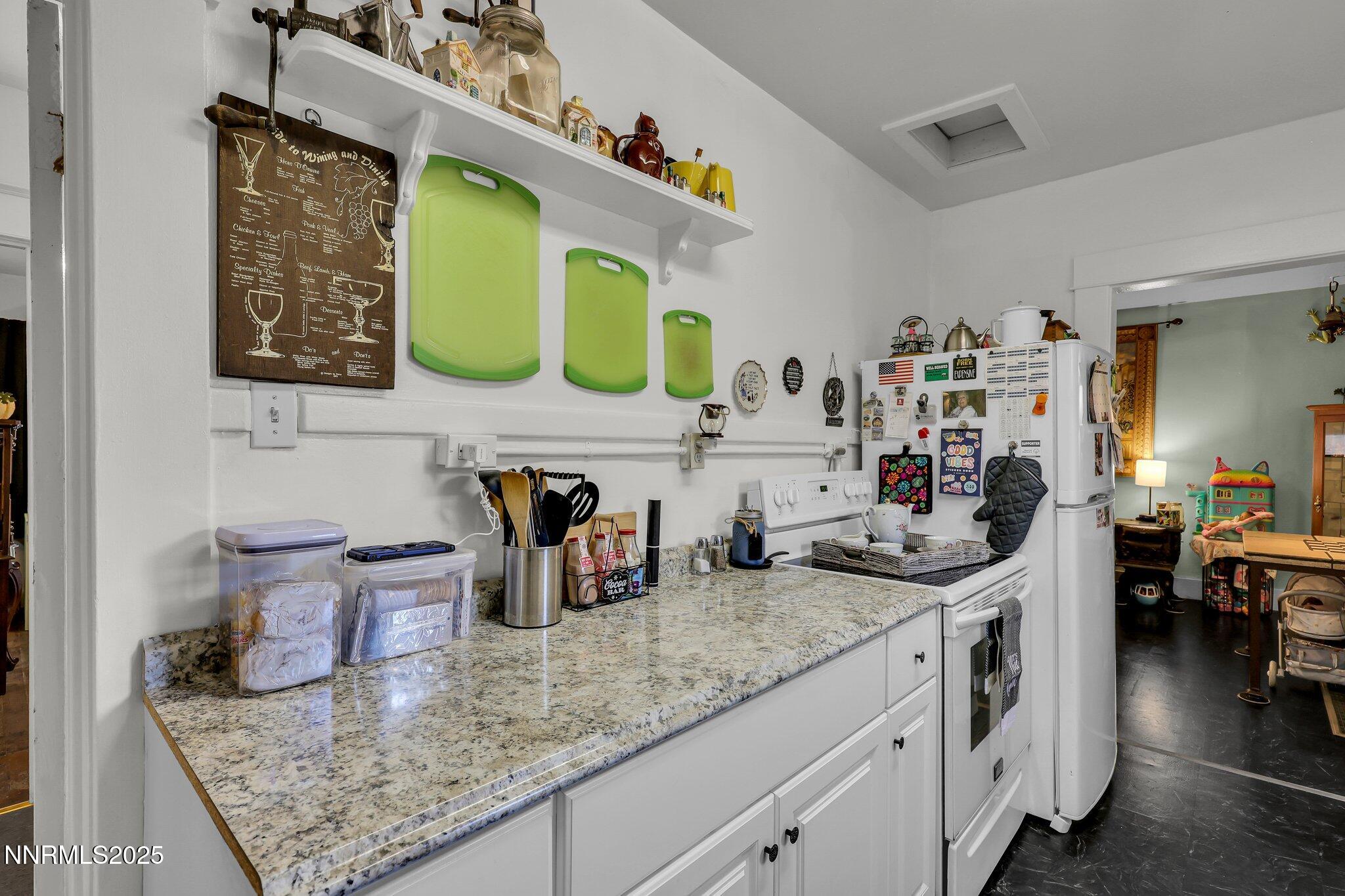 1236 Victorian Plaza Circle Property Photo 16