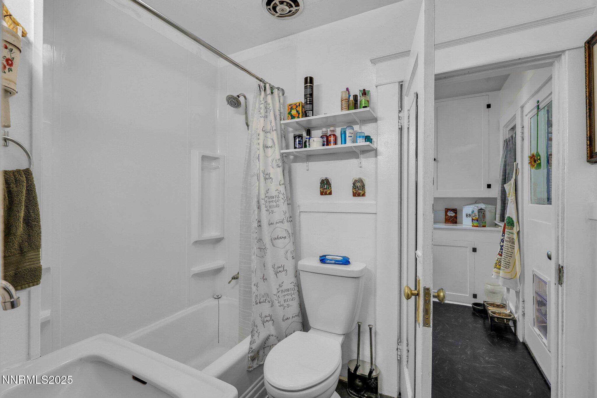 1236 Victorian Plaza Circle Property Photo 20