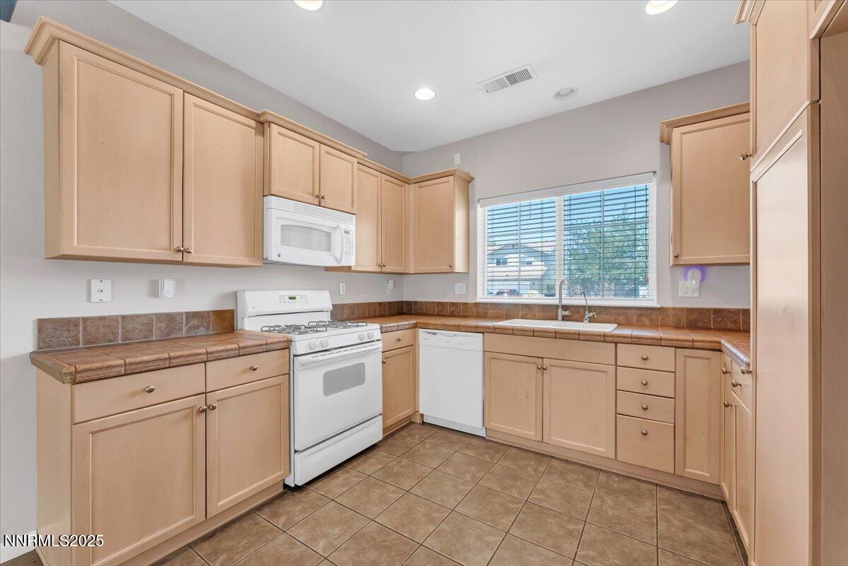 158 Desert Springs Lane Property Photo 14