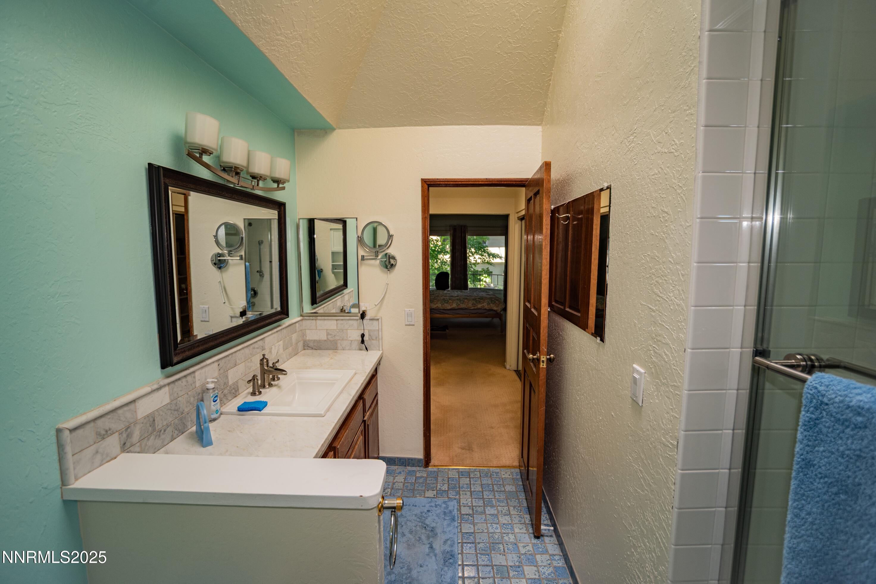 4003 Bluegrass Court Property Photo 25