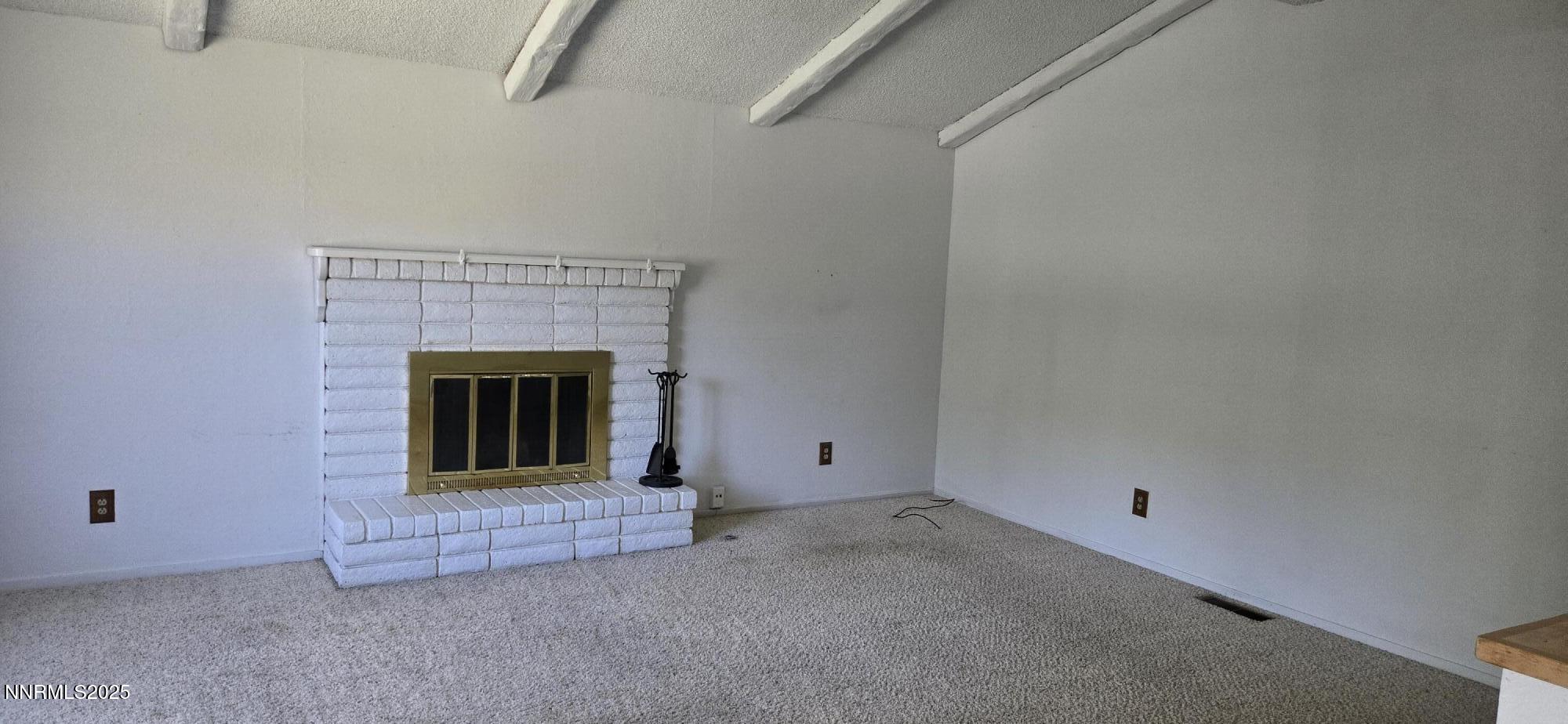 1930 Sunland Drive Property Photo 3
