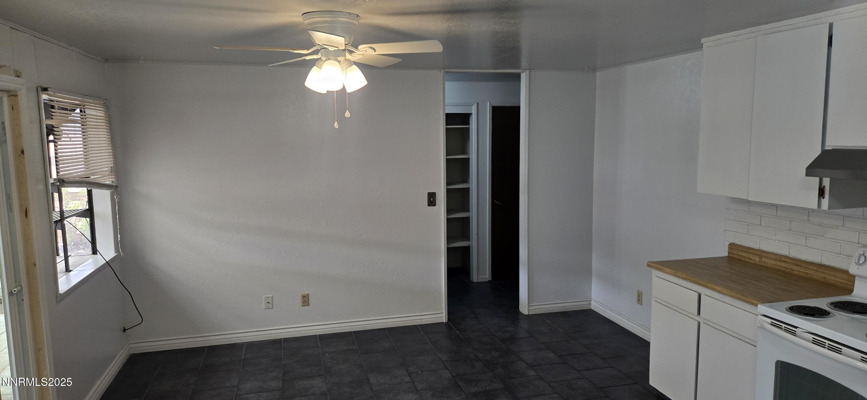 1930 Sunland Drive Property Photo 11