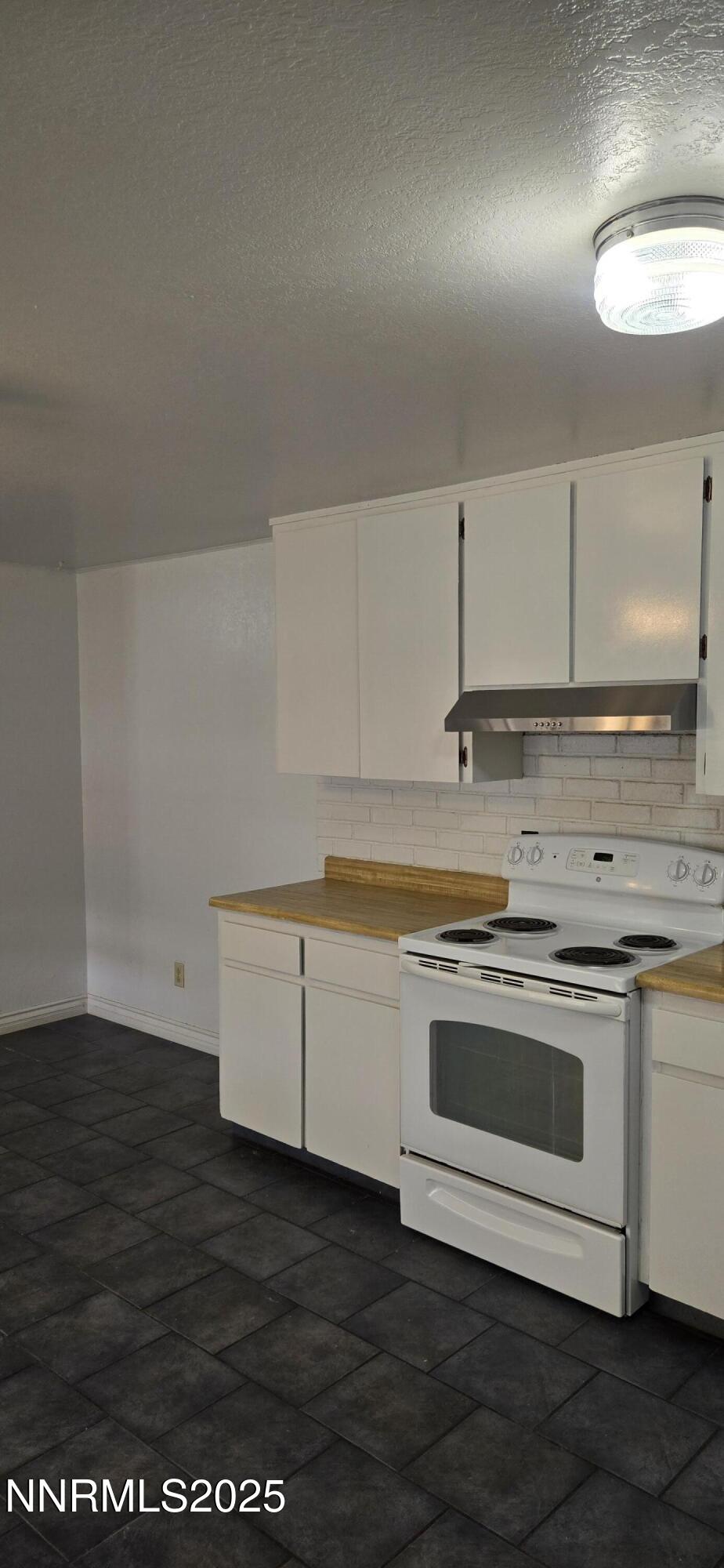 1930 Sunland Drive Property Photo 13