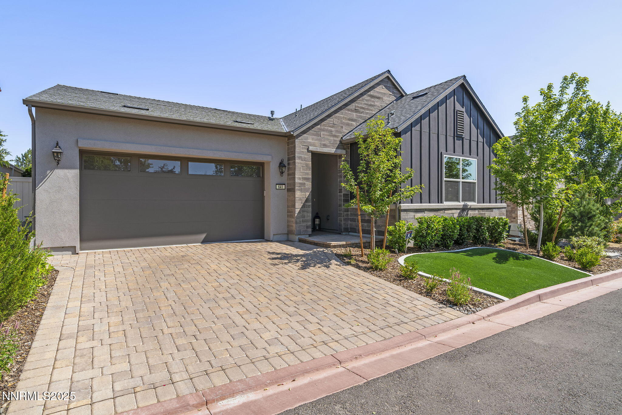 641 Braided Rope Drive Property Photo 2