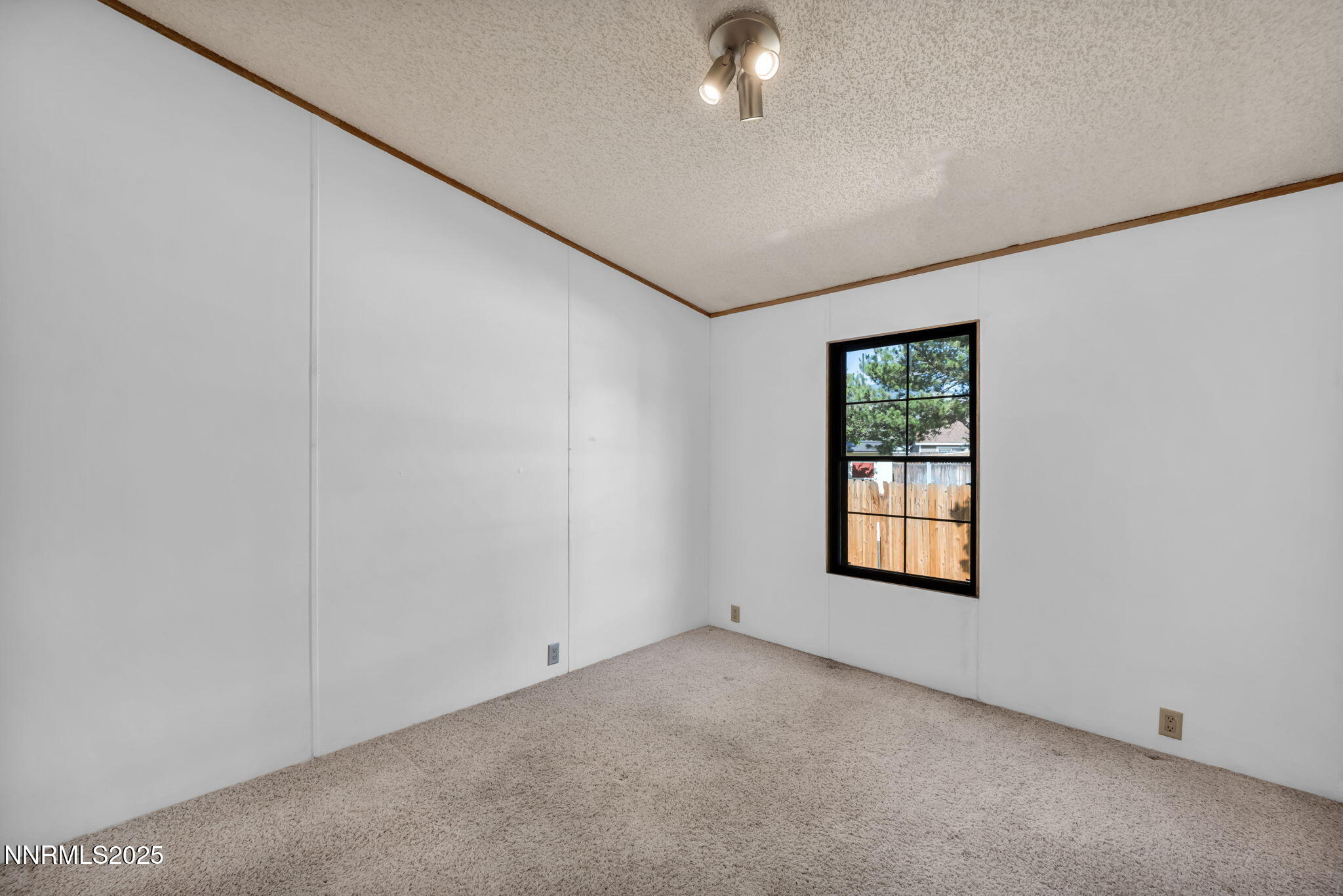 1155 Denise Circle Property Photo 17