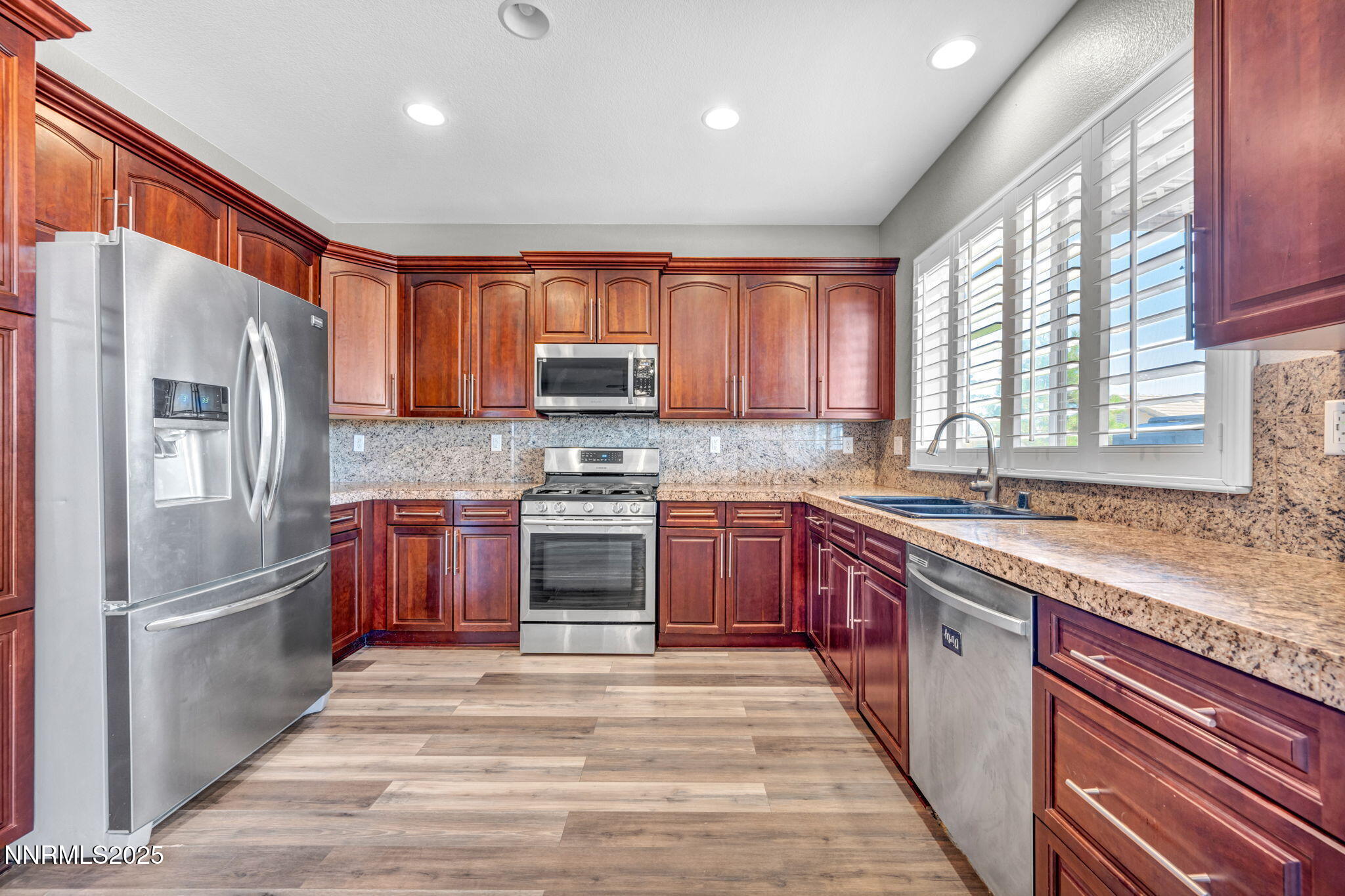 1720 Blue Oak Court Property Photo 12
