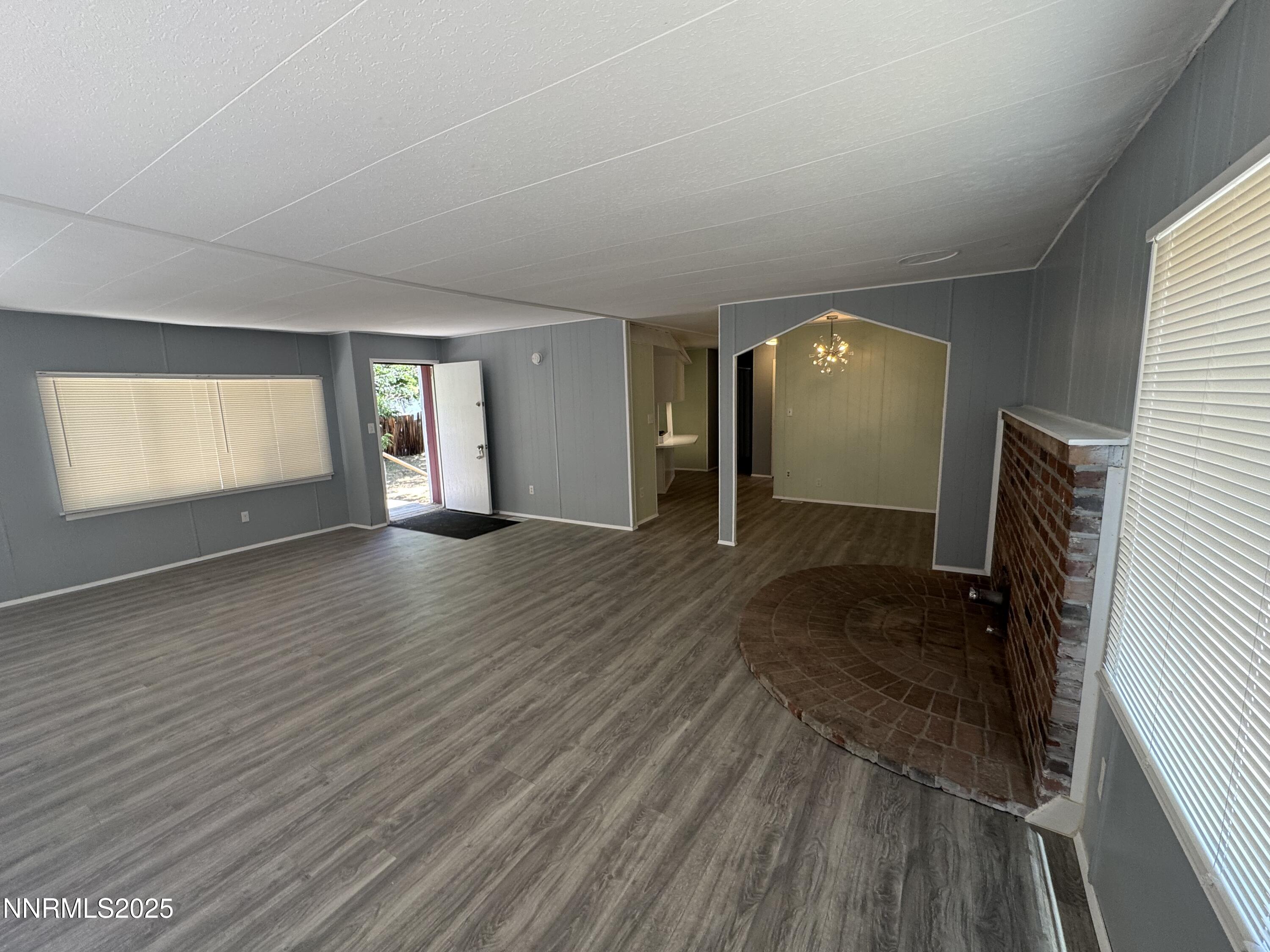 155 Molly Circle Property Photo 4