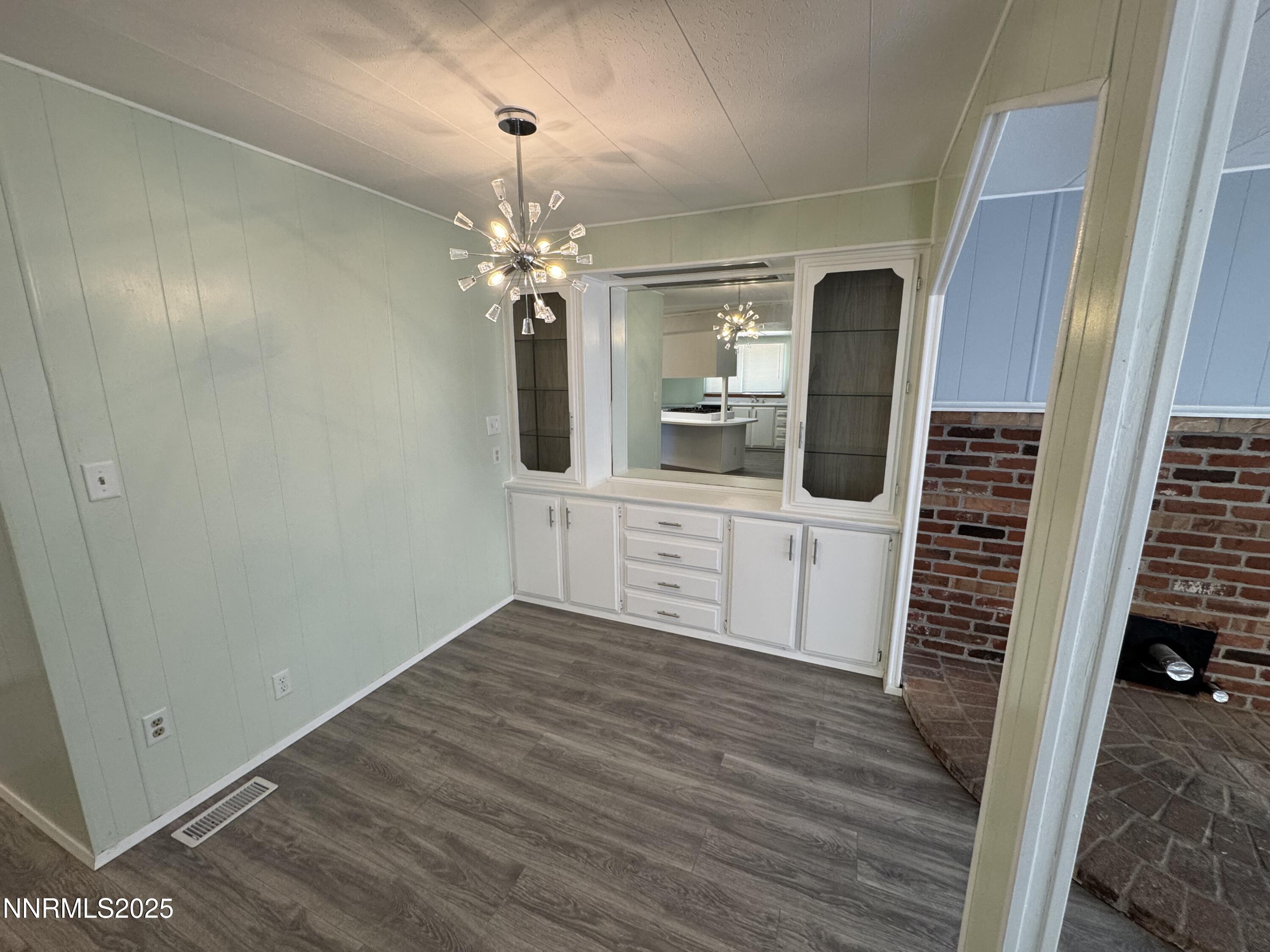 155 Molly Circle Property Photo 5