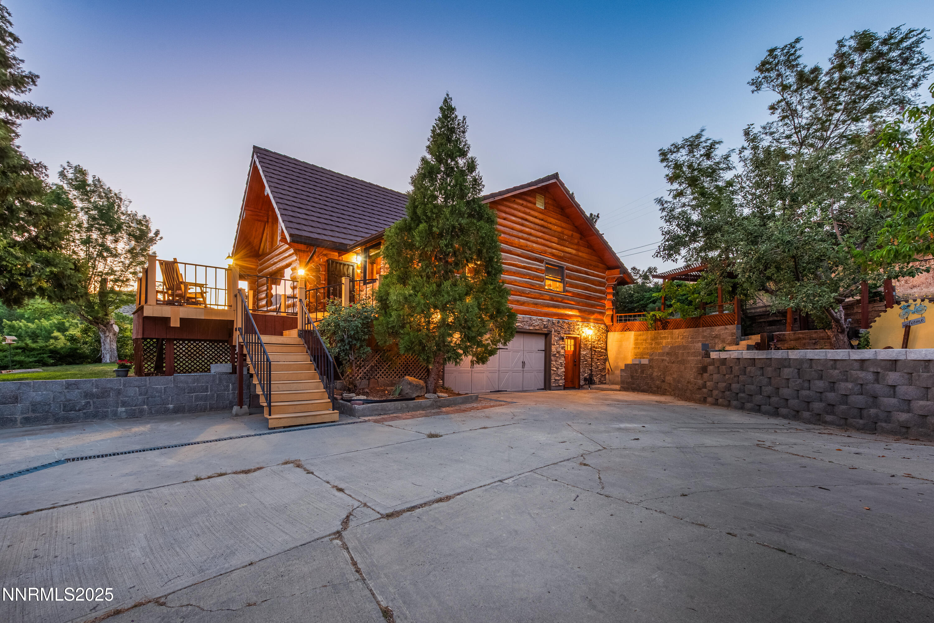 56 Heaven Hill Way Property Photo 1