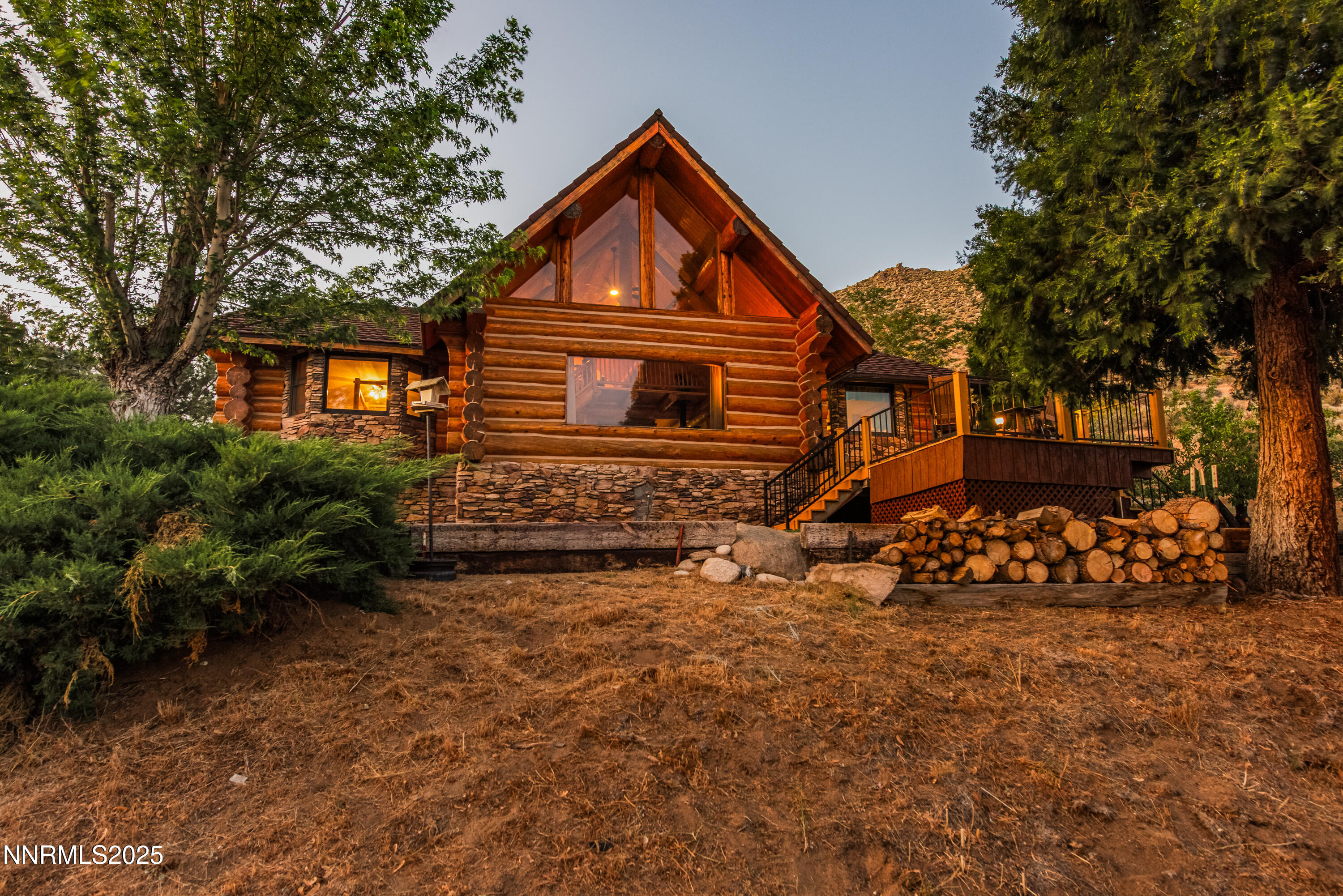 56 Heaven Hill Way Property Photo 4