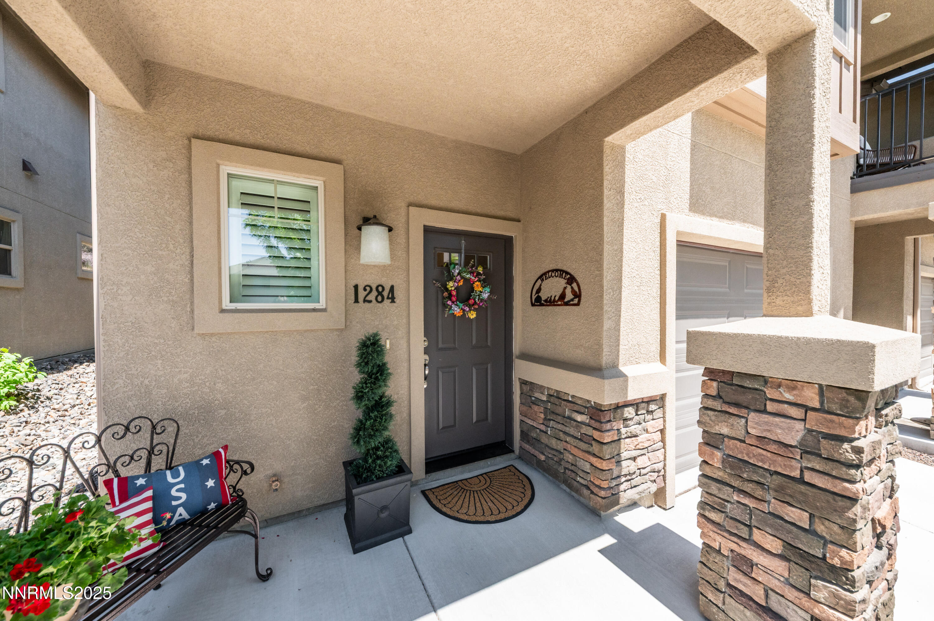 1284 Saltern Drive Property Photo 3