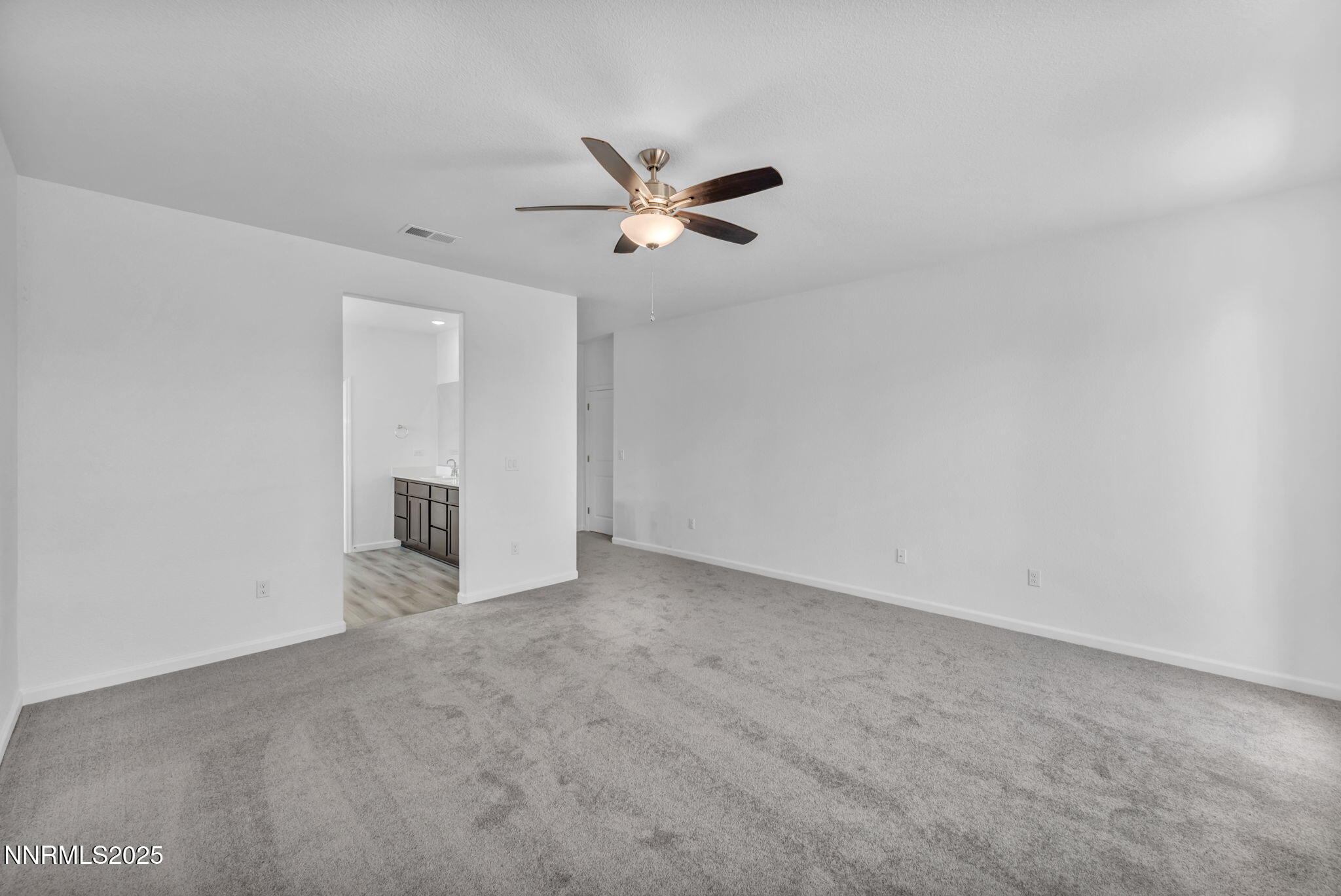 3299 Hadley Street Property Photo 10