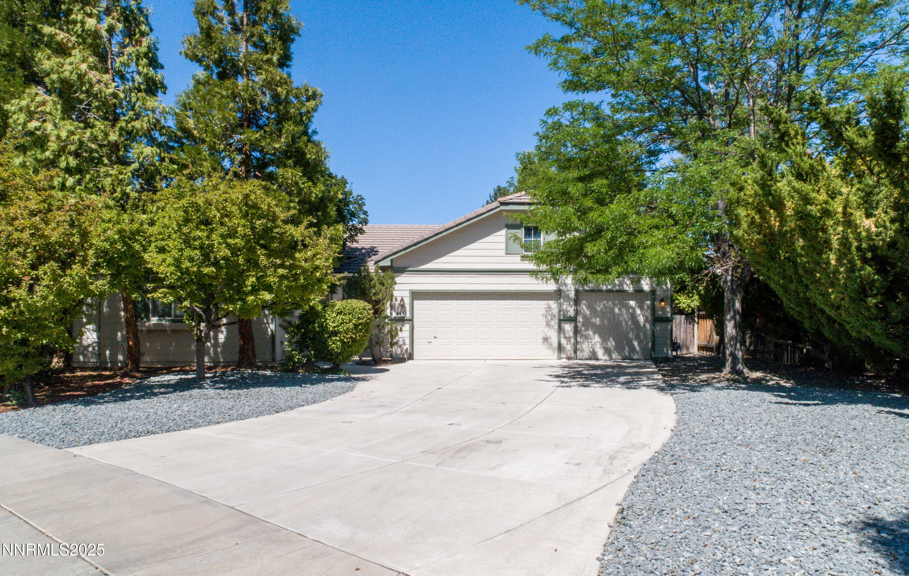 6993 Cinnamon Drive Property Photo 1