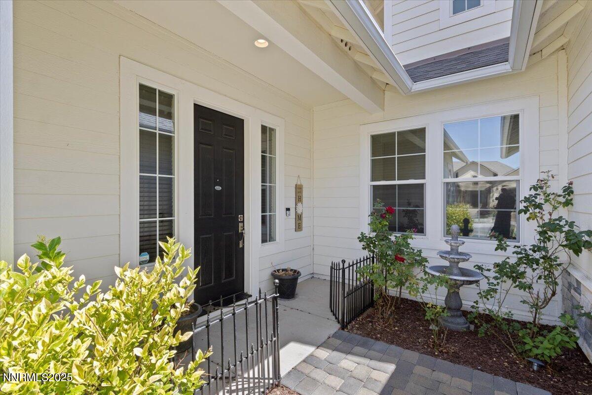 11720 Valley Crest Drive Property Photo 5