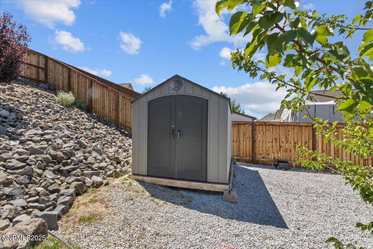 11720 Valley Crest Drive Property Photo 31