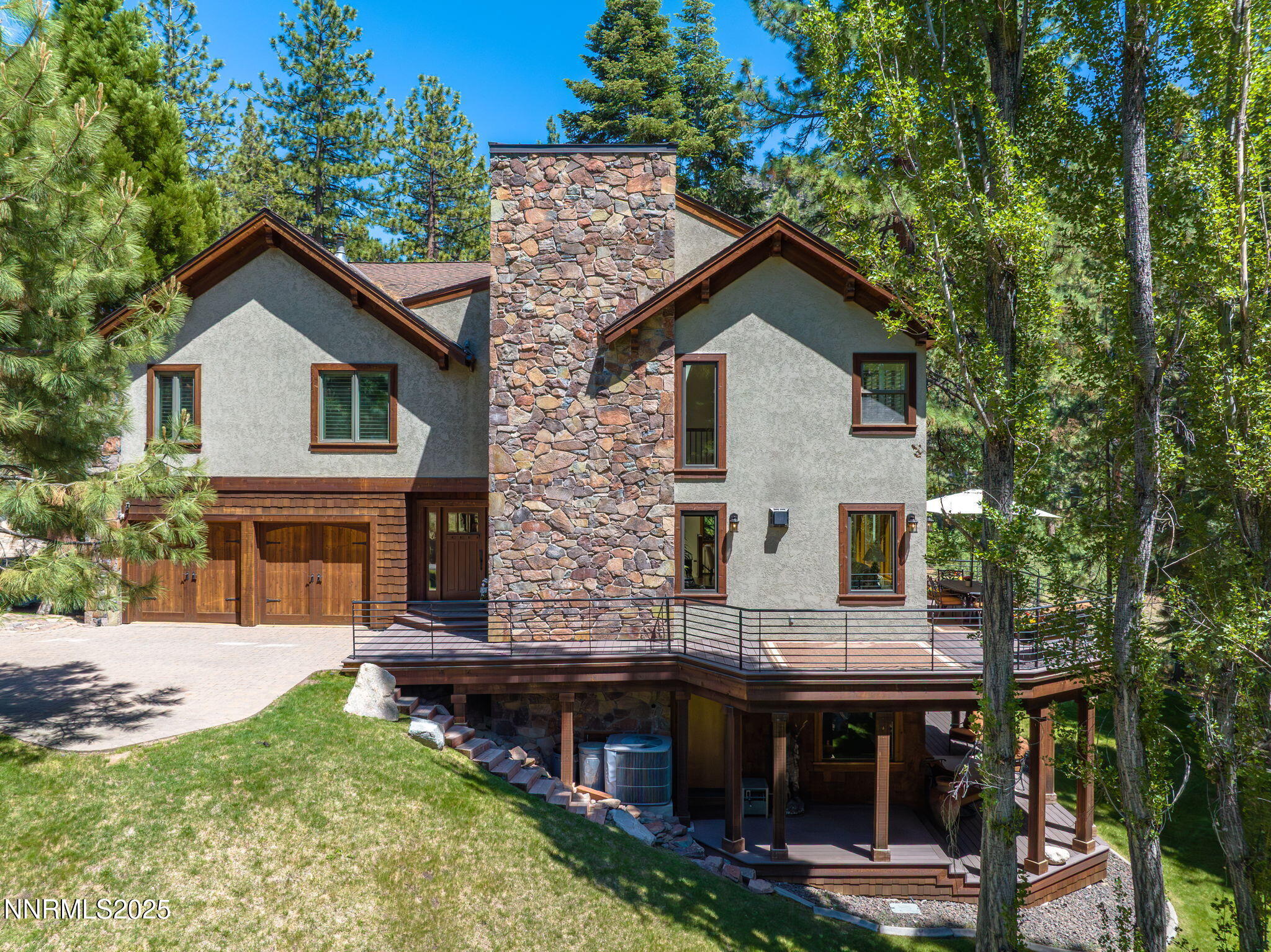 5 Kelly Circle Property Photo 1