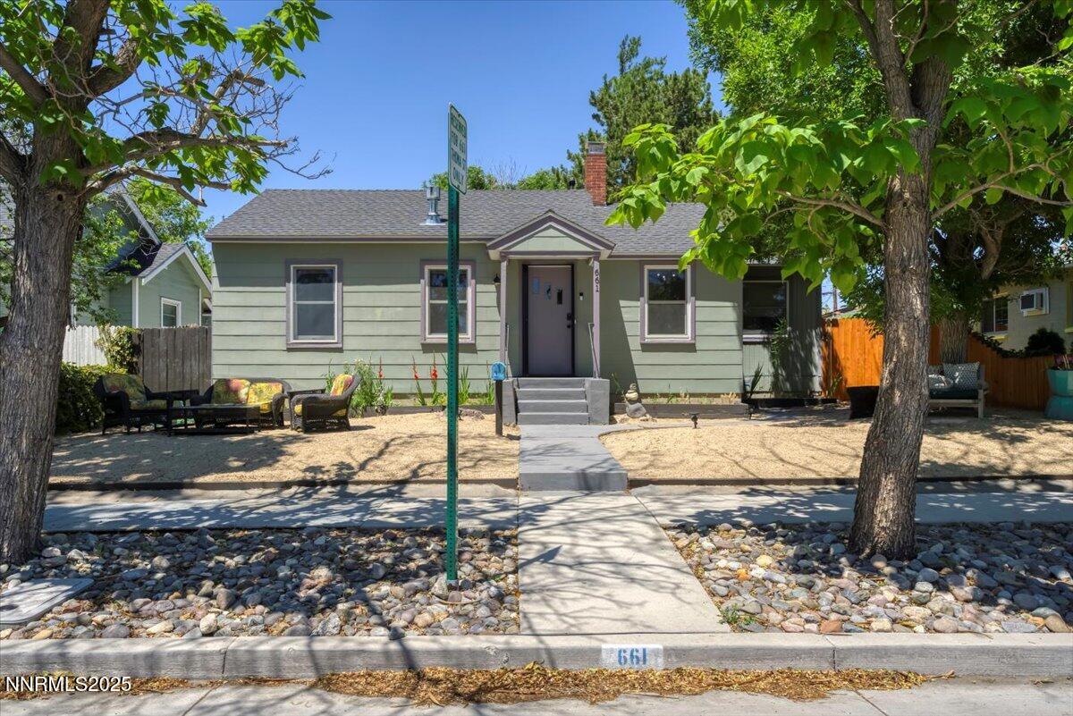 661 Thoma Street Property Photo 1